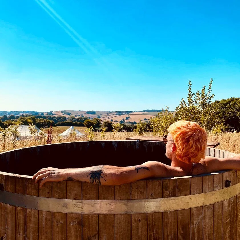This could be you at the wonderful @thealfrescospa near to Bath.

I will be sharing 2 yoga sessions here next Sunday (11th September)! 

You just need to book yourself on to one of the 4 hour blocks they have available at the spa. Then also book your
