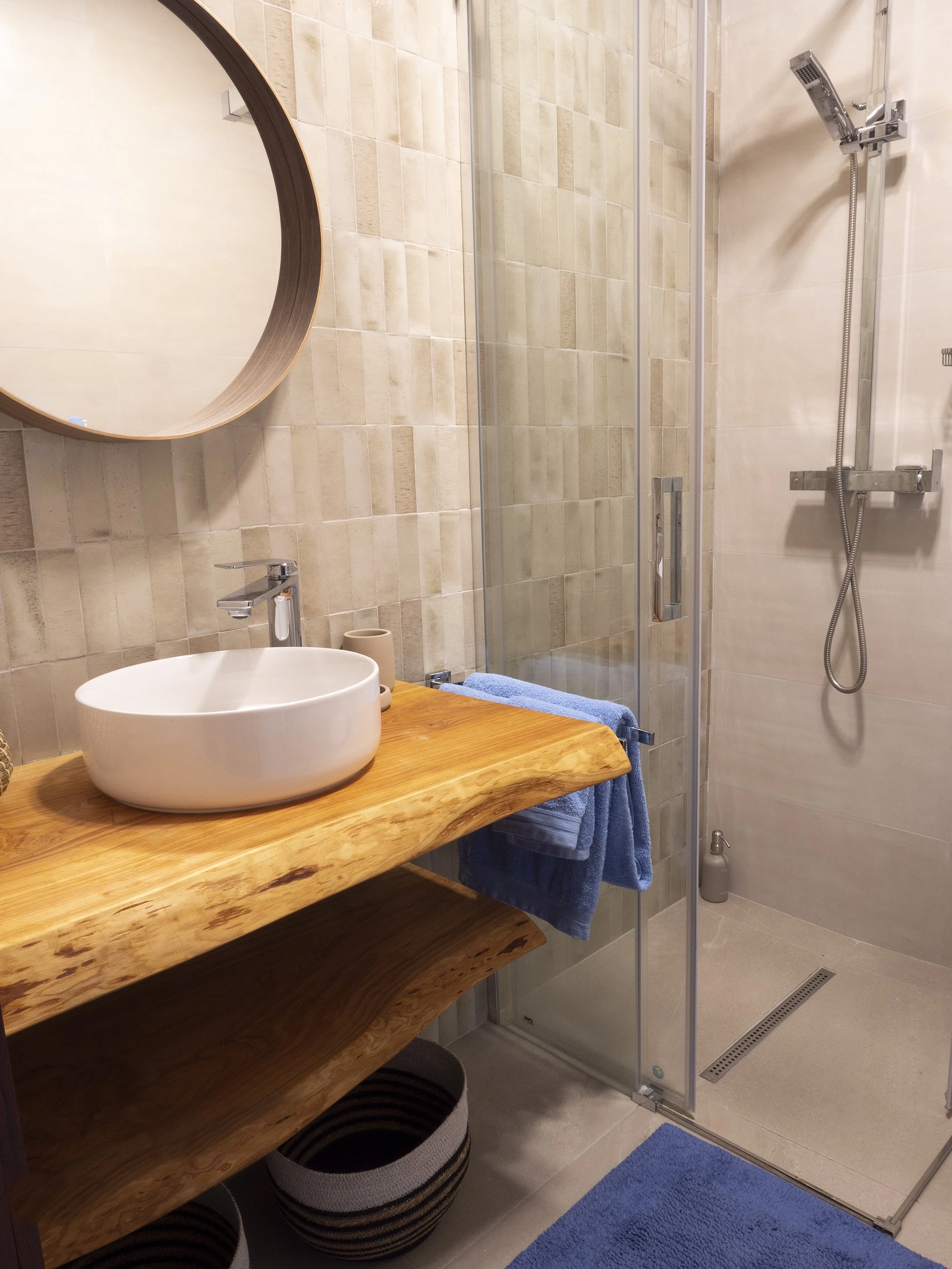 Bathroom Peneda 3.jpg