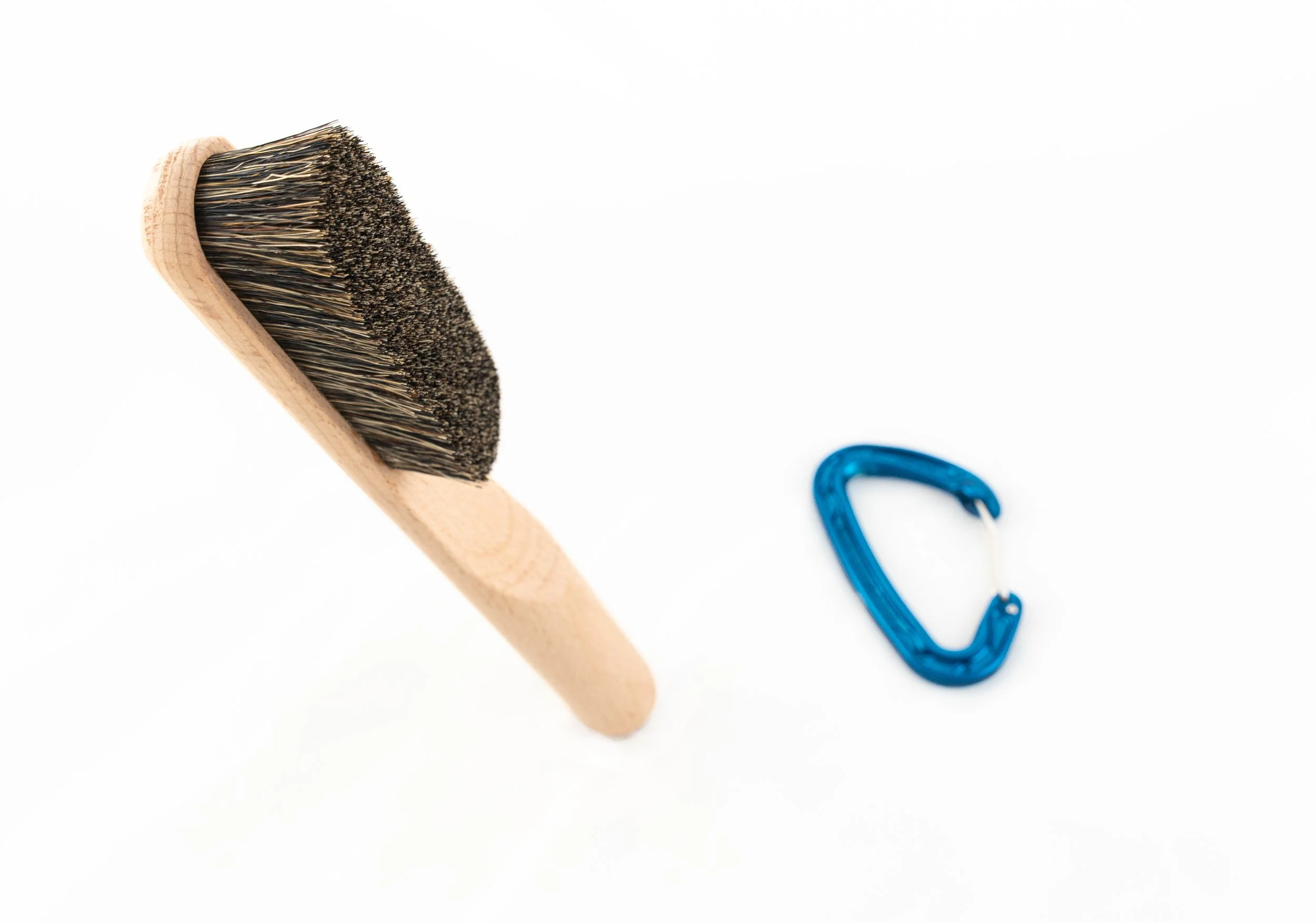 CLIMBLAB BOULDER BRUSH BIG +KARABINER A7403206.jpg