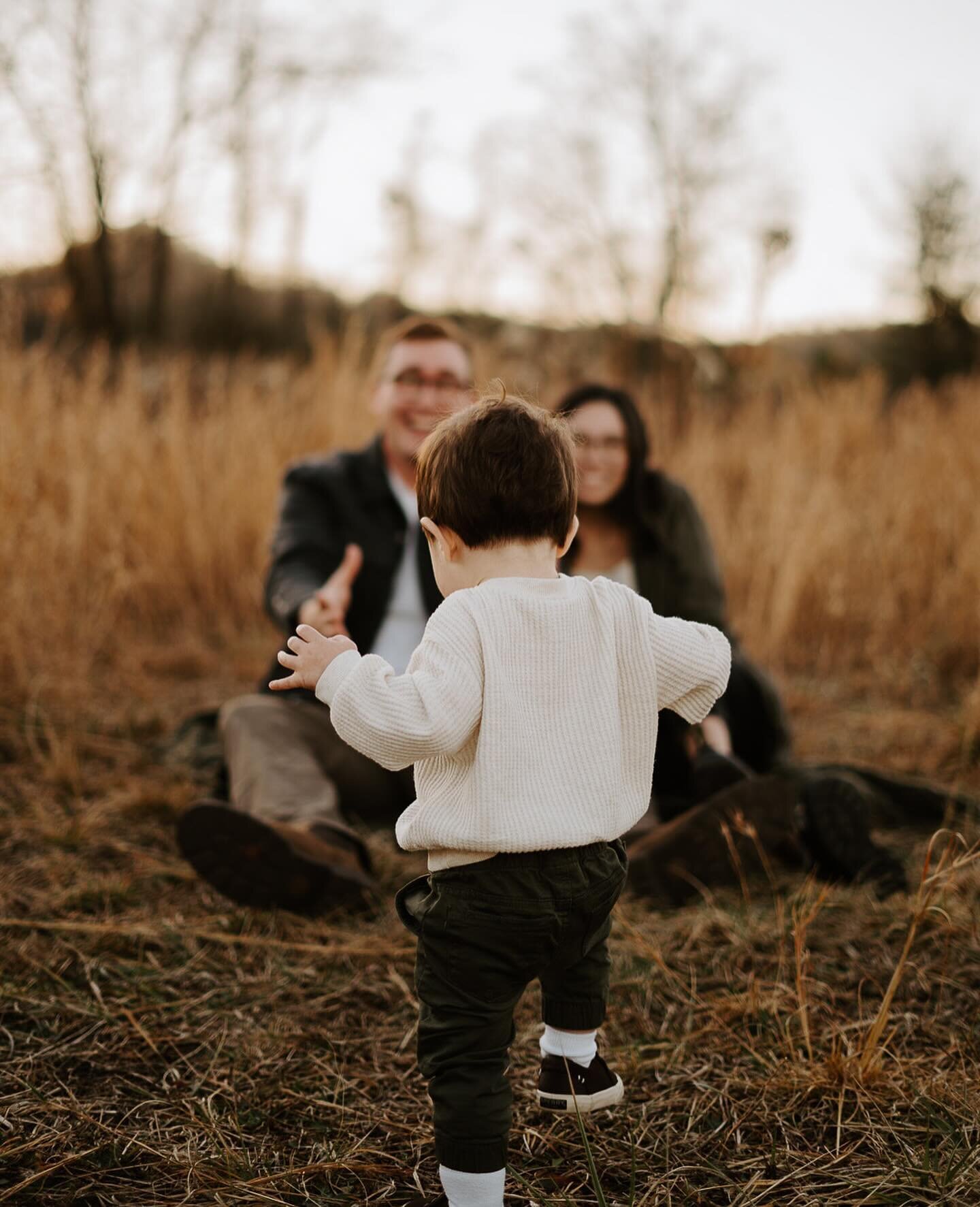 Brady is the cutest&hellip; you can&rsquo;t convince me otherwise!!

Anyone interested in some spring minis? If so, let me know! I would love to be able to capture some memories while on maternity leave! These would be shorter sessions- perfect for m