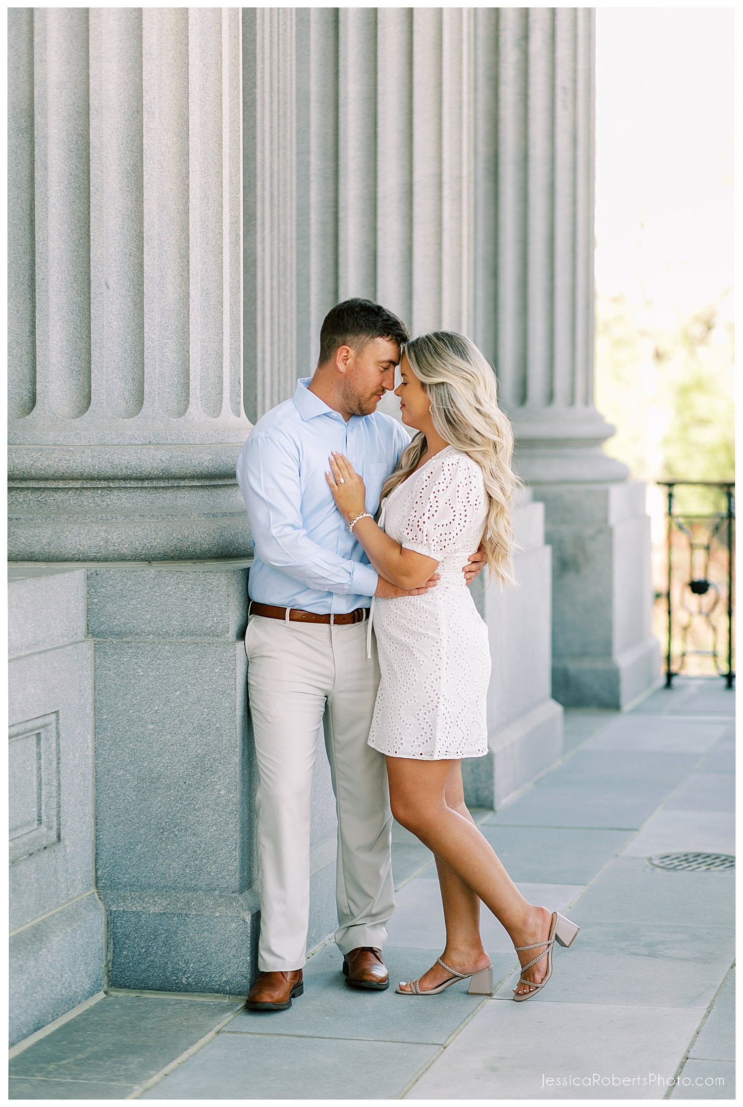 Downtown-Columbia-Engagement-Session_0002.jpg