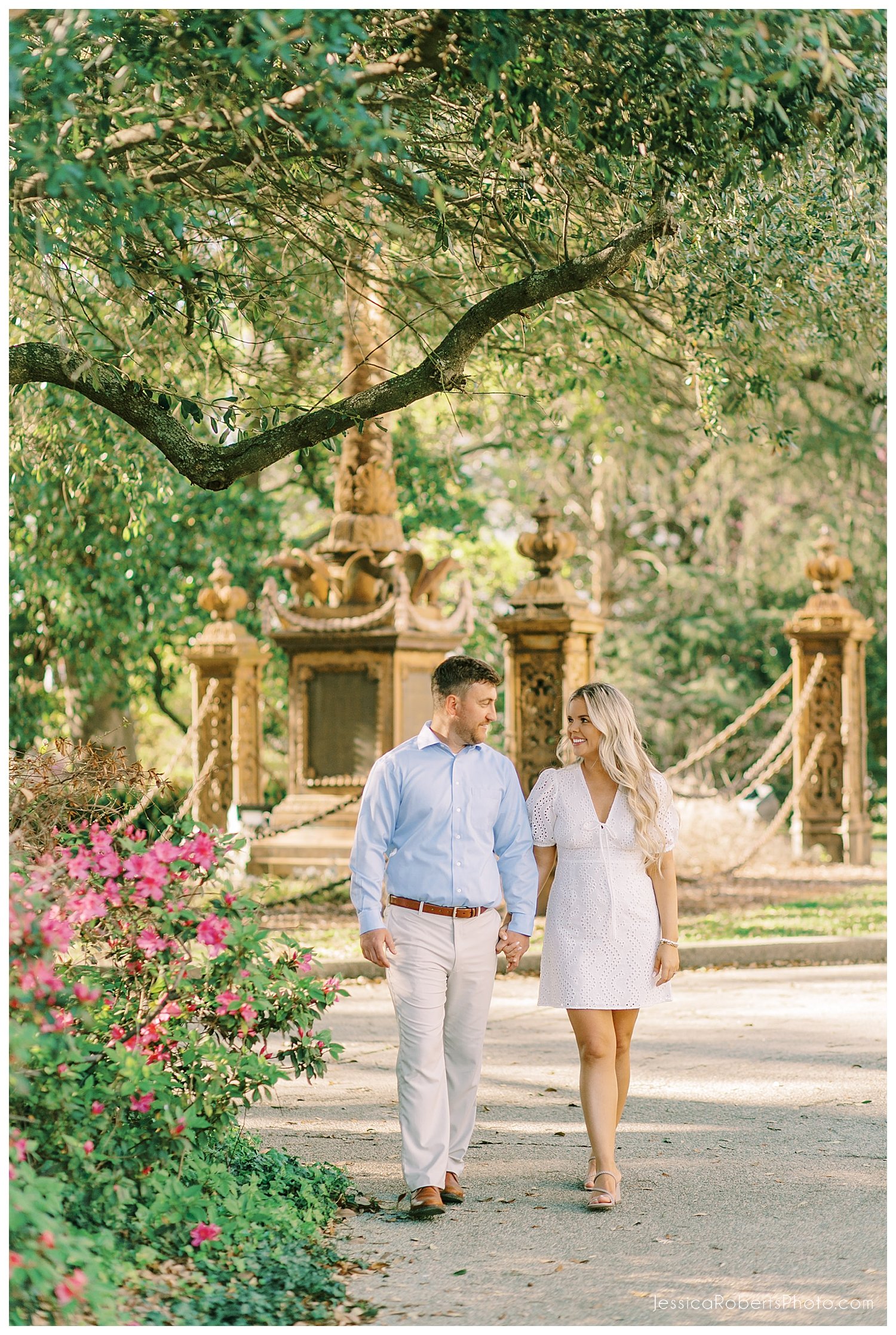 Downtown-Columbia-Engagement-Session_0010.jpg