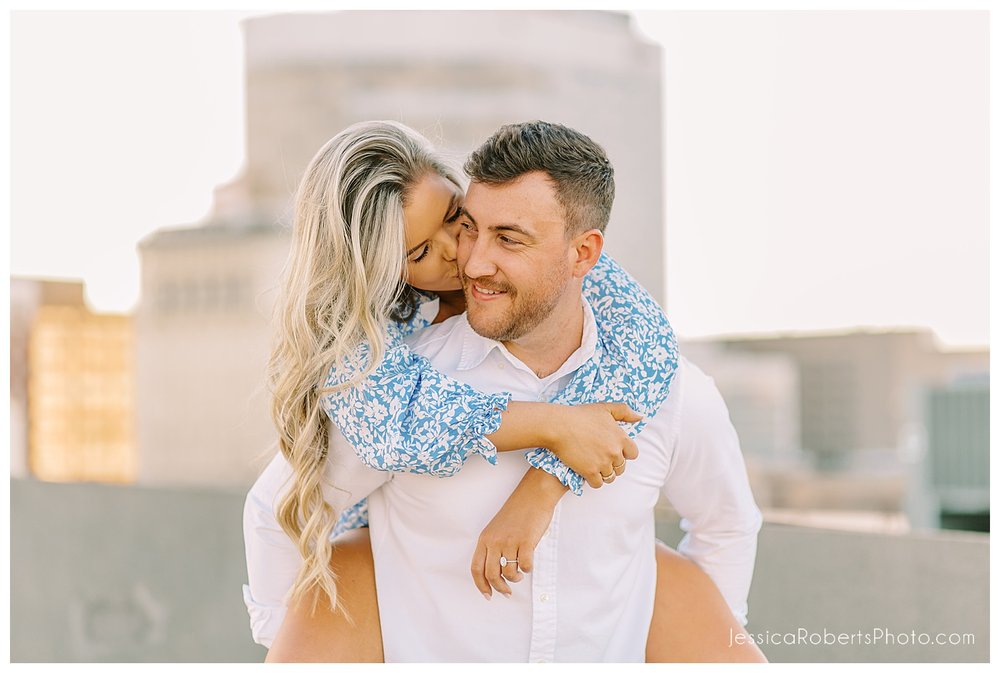 Downtown-Columbia-Engagement-Session_0020.jpg