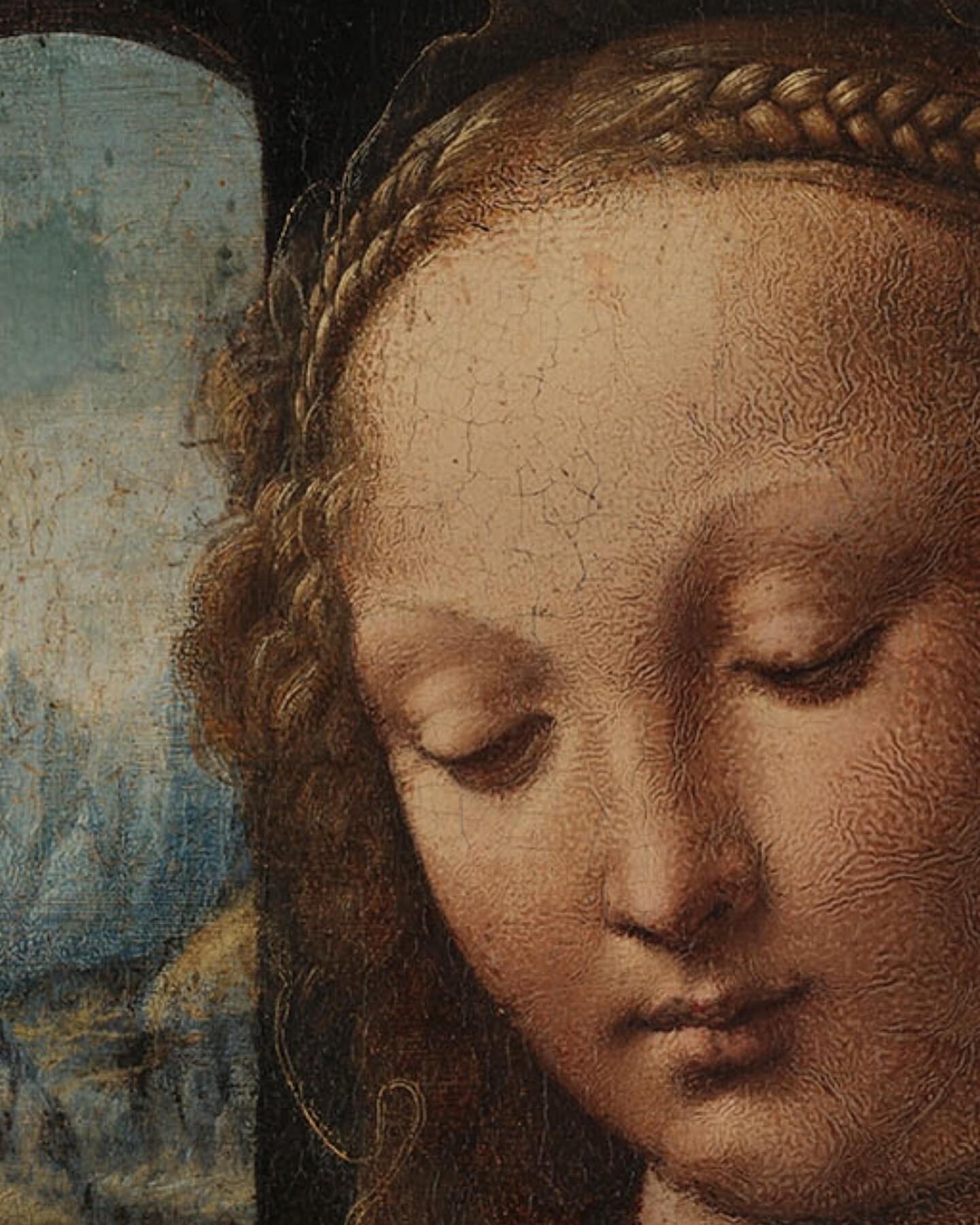 &iquest;Sab&iacute;as que la obra &ldquo;La Madonna del Clavel&rdquo; fue atribuida inicialmente a Andrea del Verrocchio, el maestro de Leonardo, pero estudios posteriores confirmaron que fue obra de Leonardo durante su aprendizaje con Verrocchio. 🙌