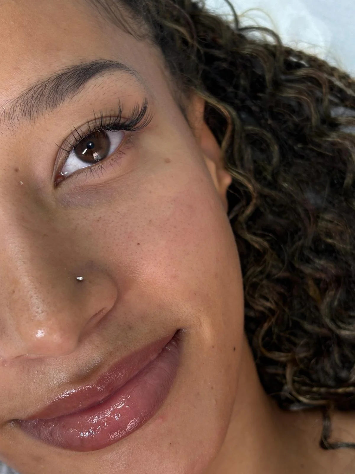 β¨ Half Set of Lash Extensions β¨
Sometimes, less is more! This beautiful half set gives a soft, natural lift while adding just the right amount of length and volume. Perfect for clients who love a light, effortless look that still enhances their eyes
