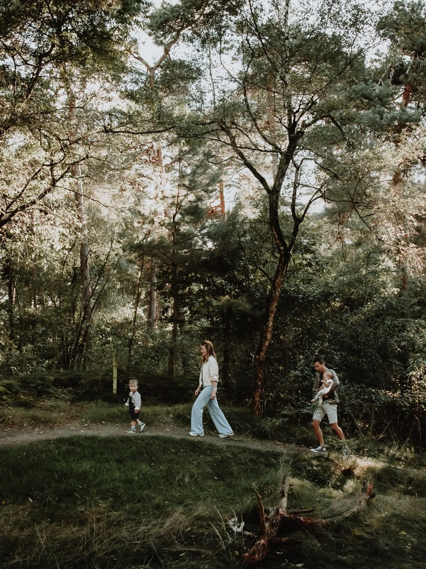Na een kleine pauze ga ik donderdag eindelijk weer een lief gezin fotograferen! 
Die zomertijd voelt toch altijd weer een beetje als een wake up call. 

Deze shoot is alweer even geleden, deze boy zie ik inmiddels namelijk bijna dagelijks stoer over 