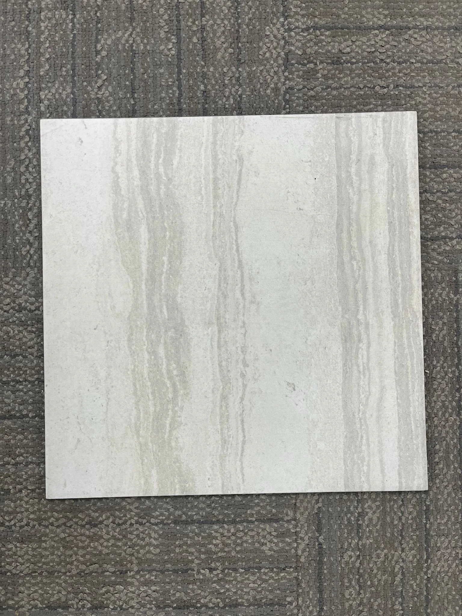LAGOON WHITE / 13 X 13 / $1.50/SF