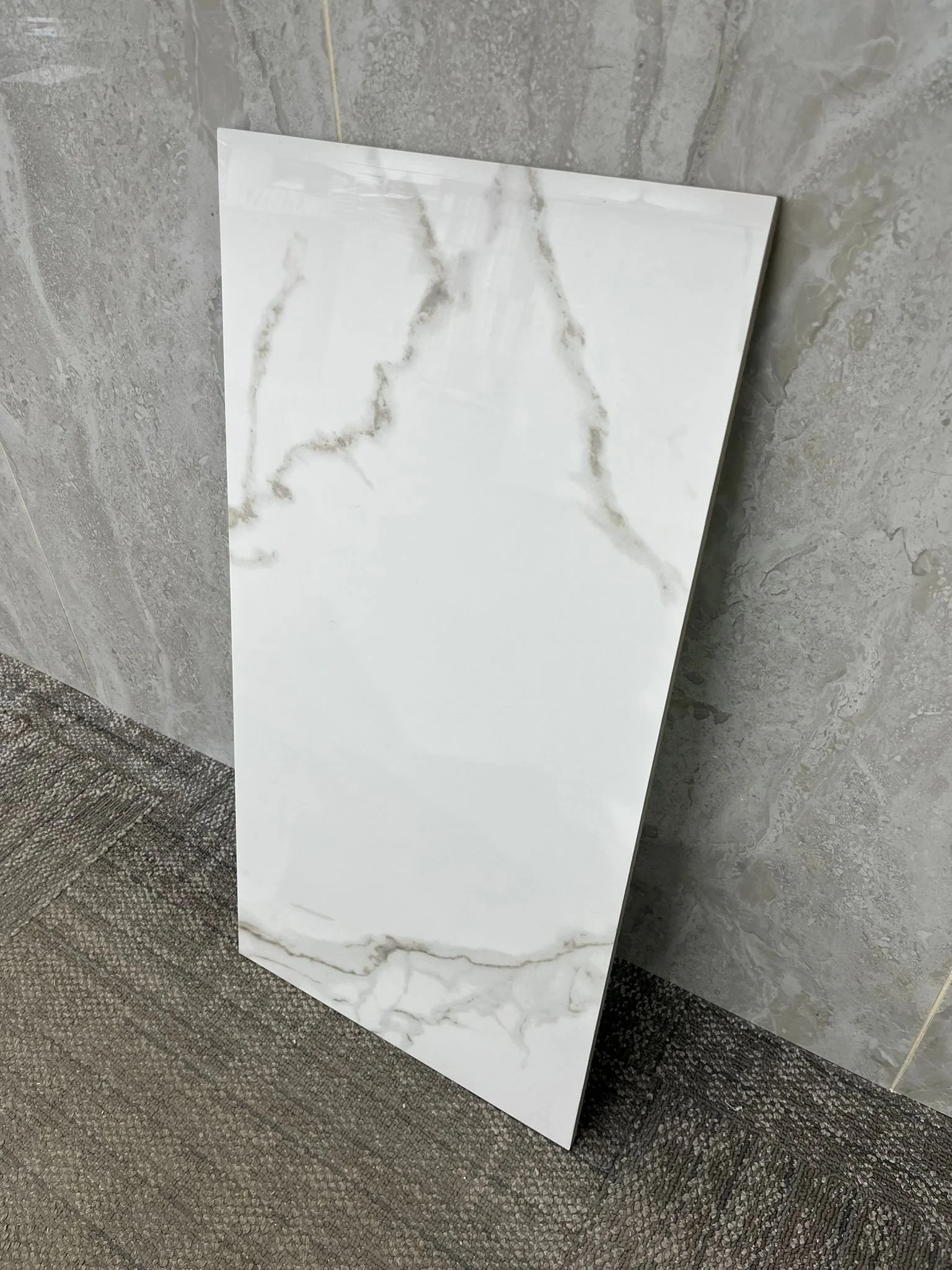 JZF6652 / $2.45/SF
