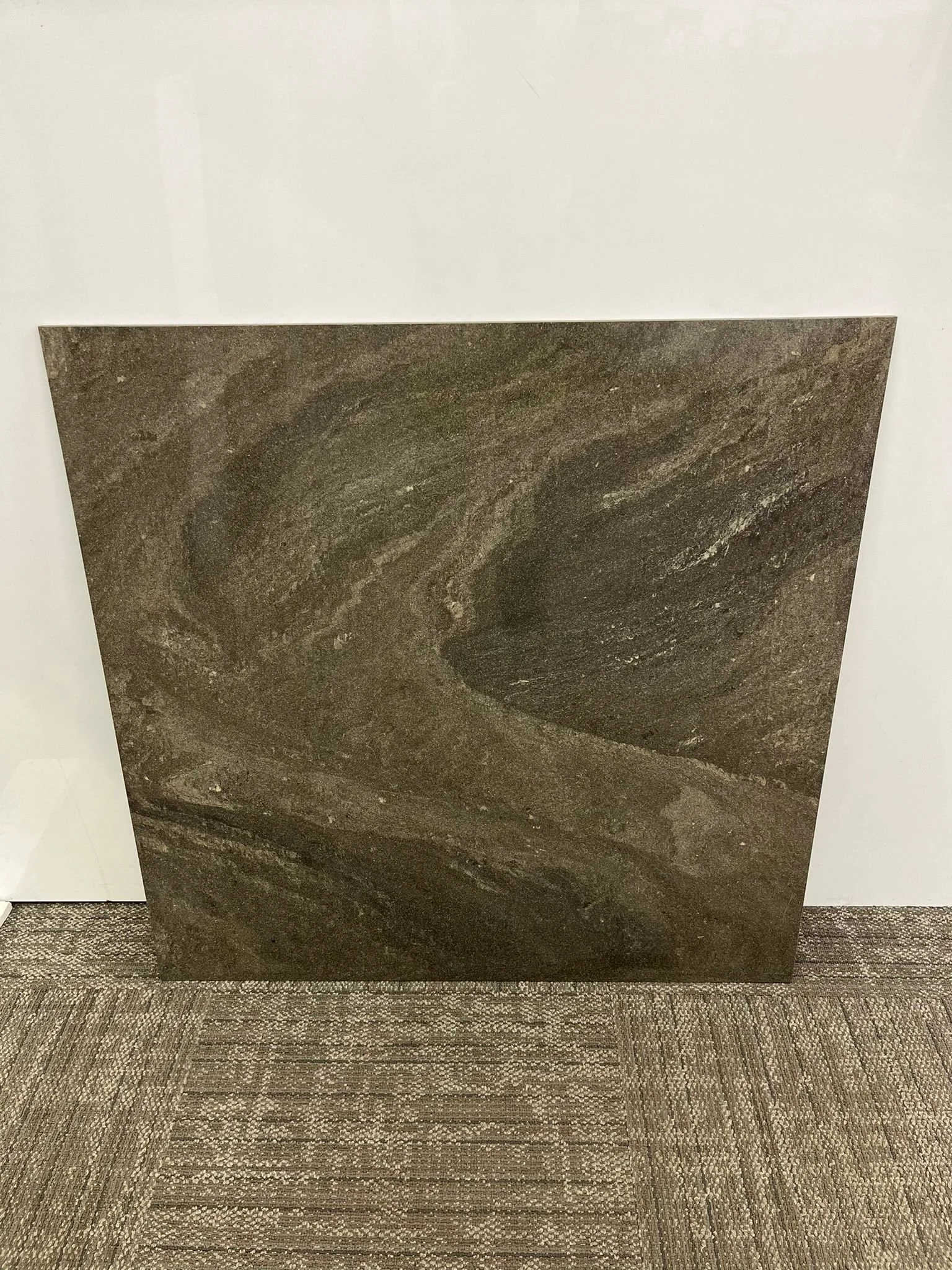 8WRSP002CM / $2.45/SF