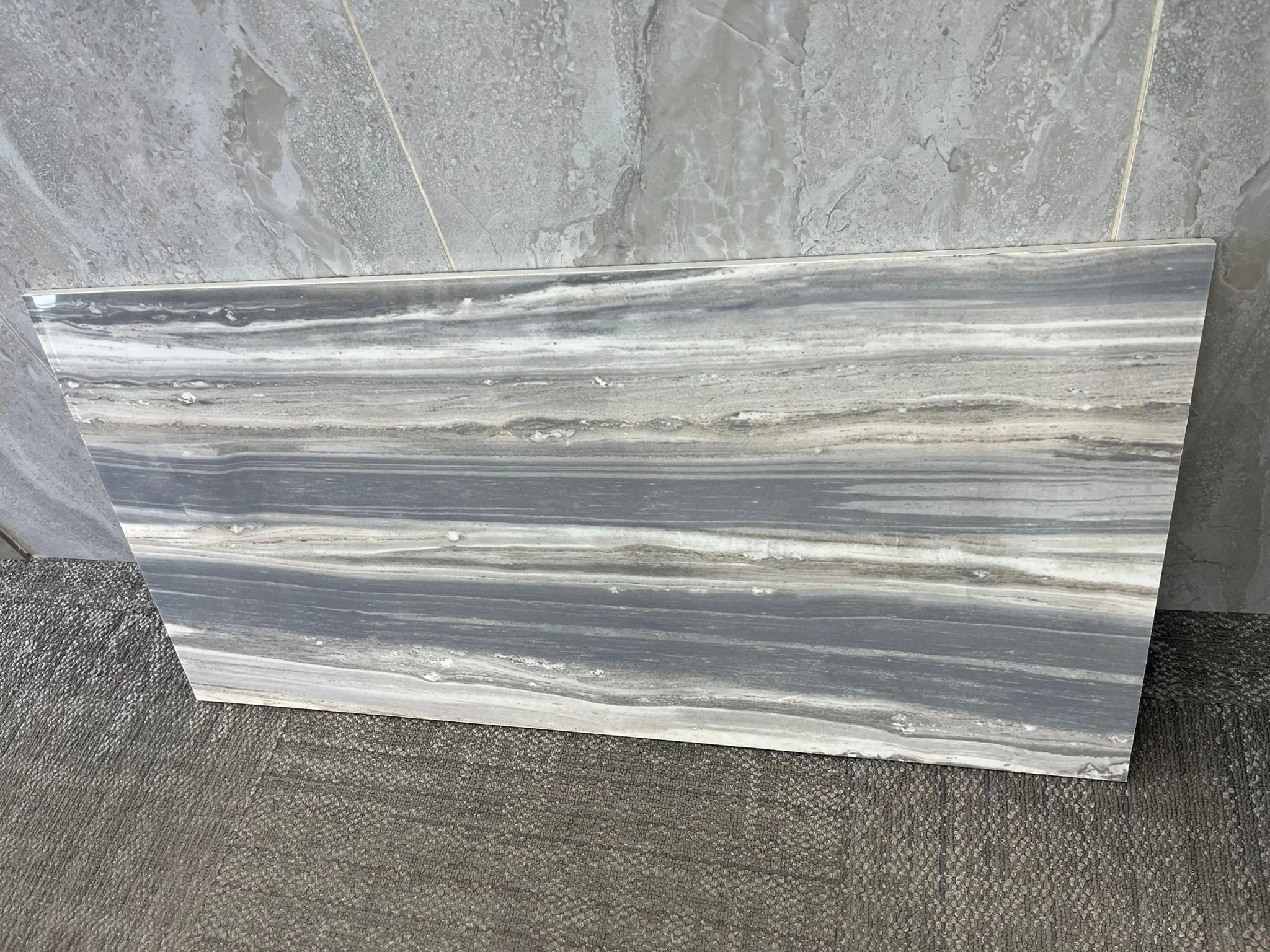 HG846209 / $2.45/SF