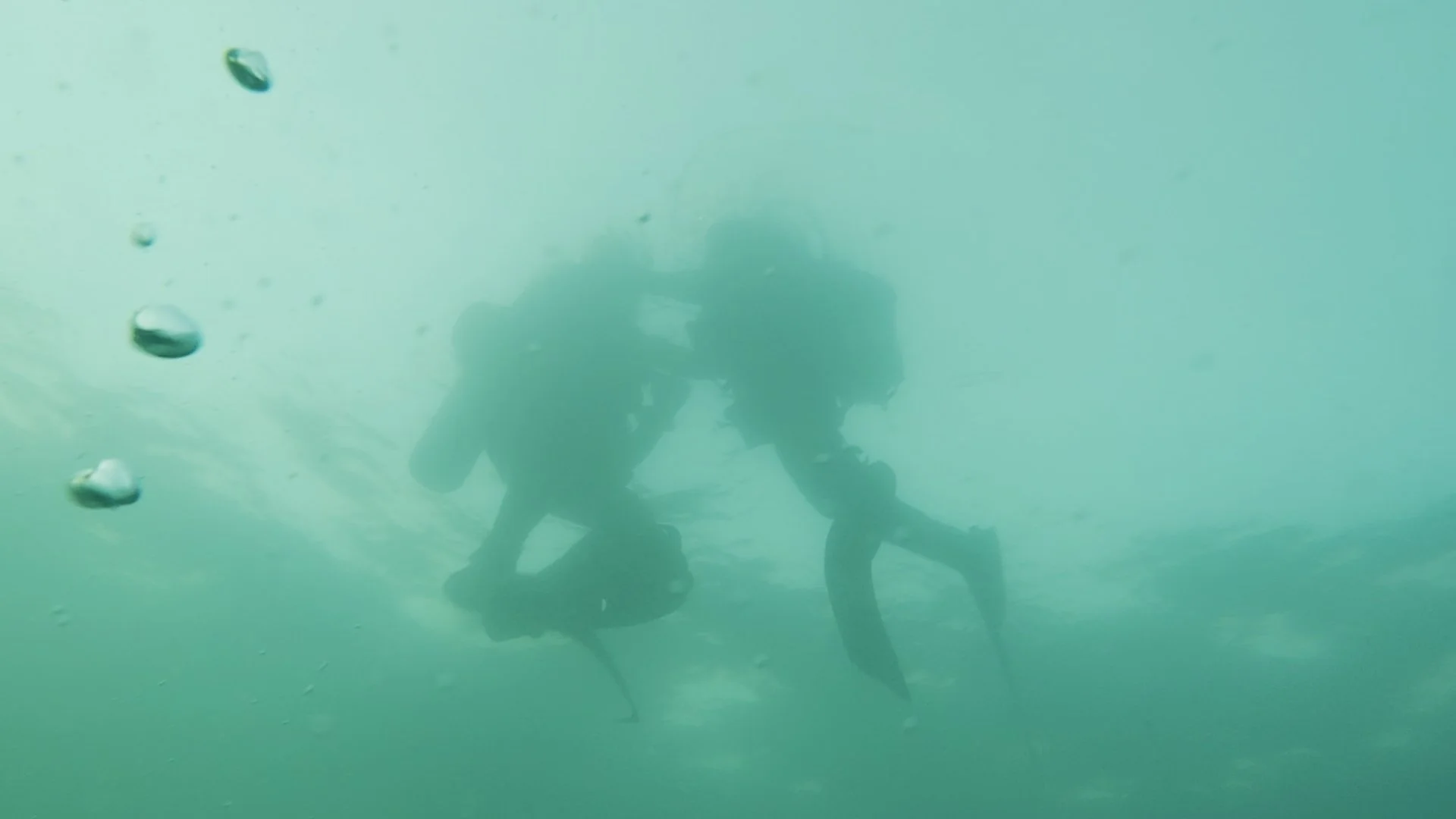ALightInTheBlack_Still05.jpg