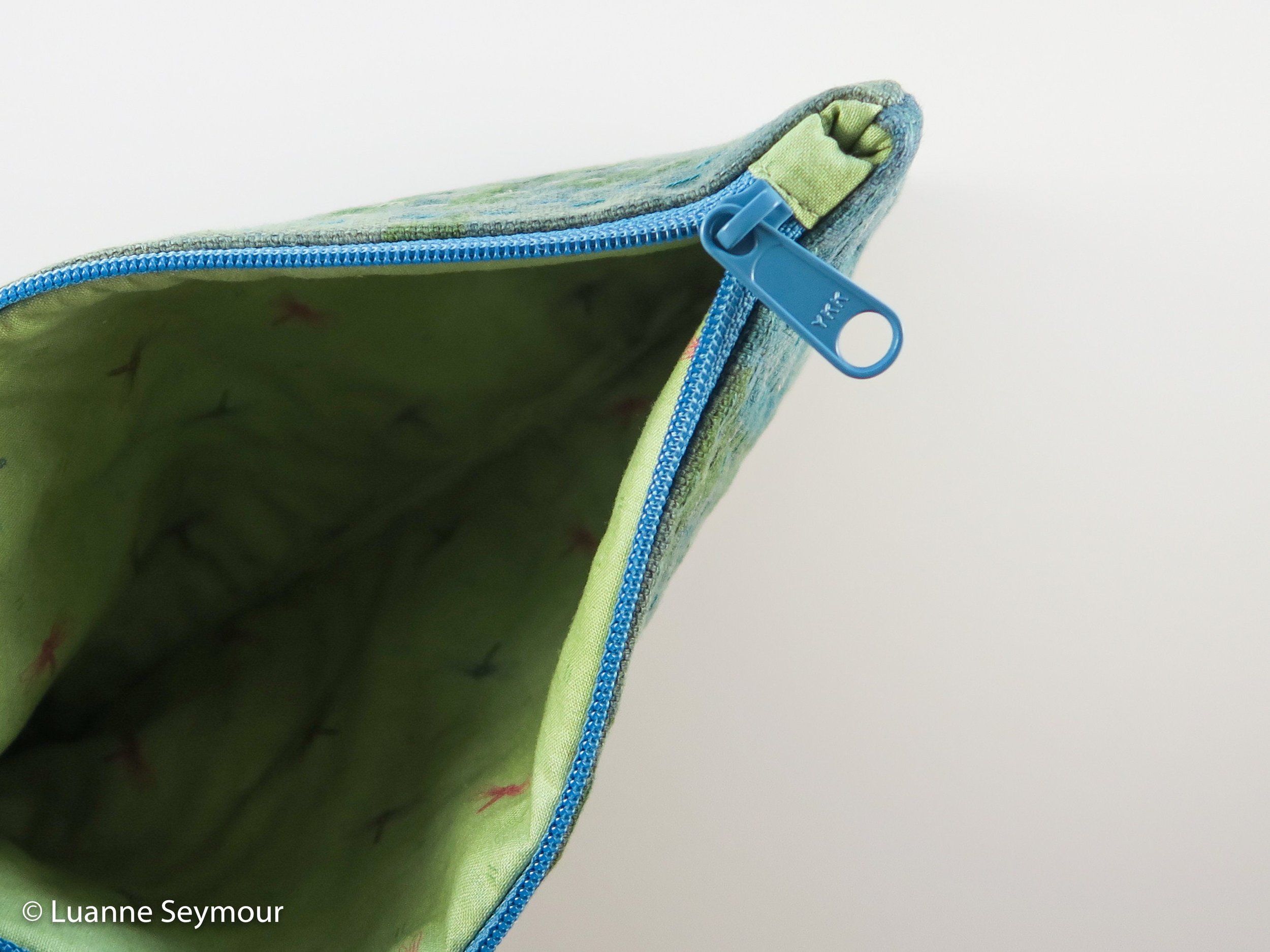 https://i.etsystatic.com/13822578/r/il/487a2e/1634113020/il_fullxfull.1634113020_n4x4.jpg