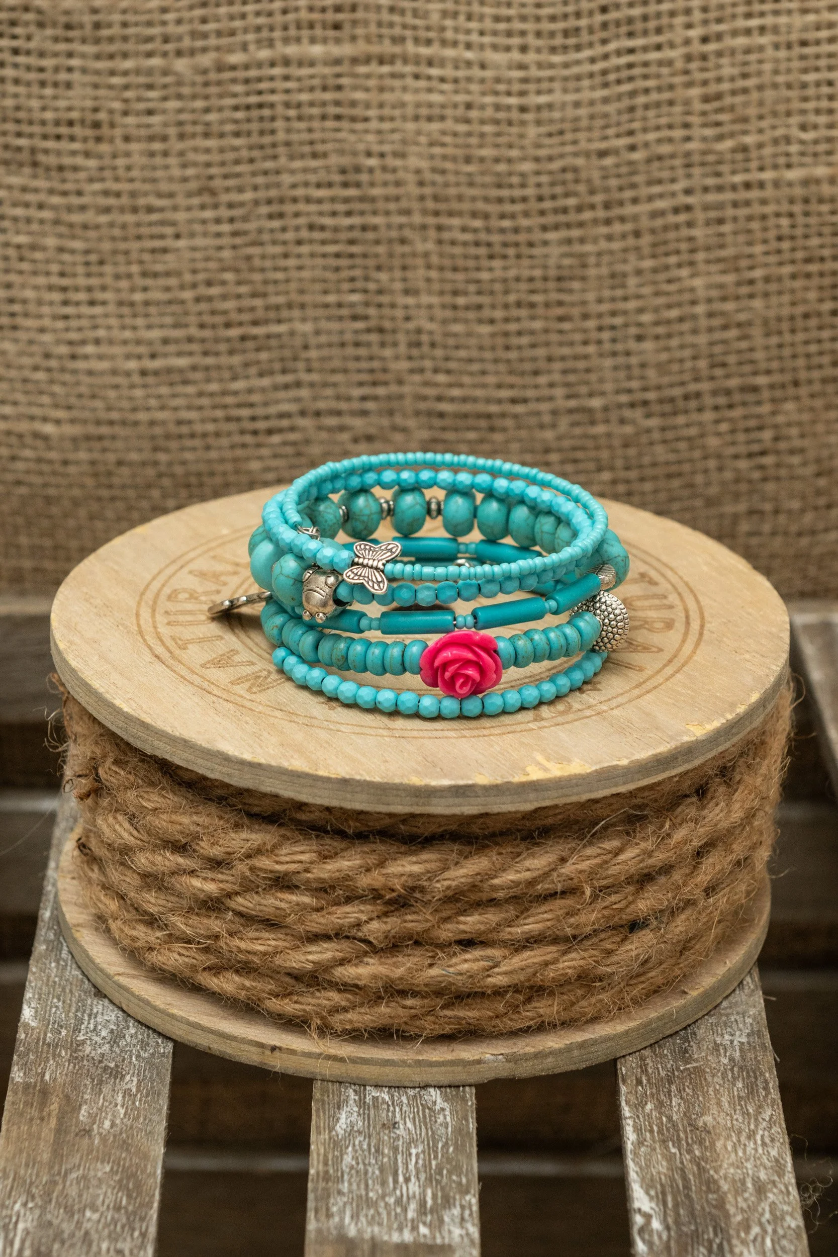 Zapestnica iz poldragih kamenčkov