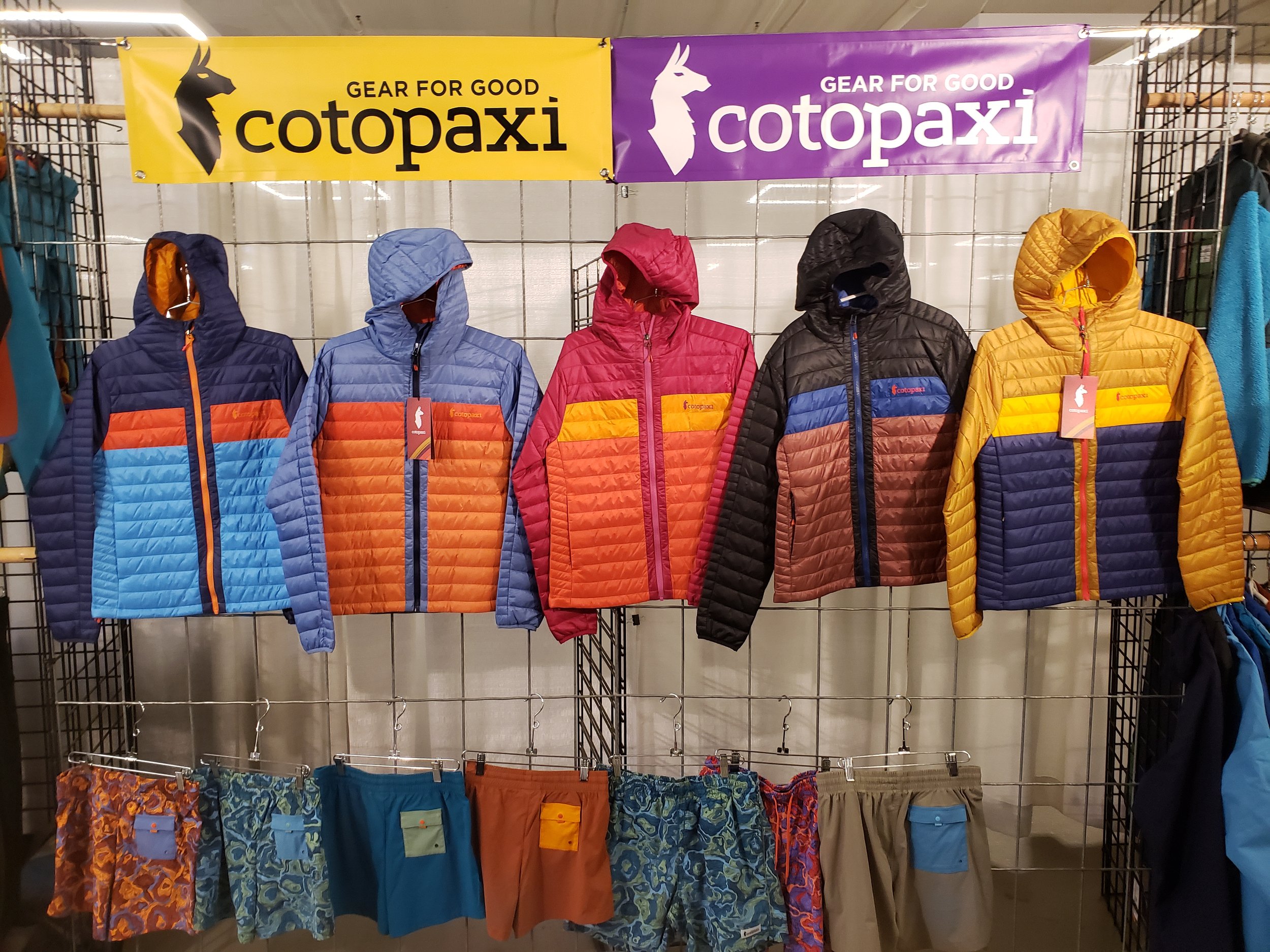 W's Capa hooded Jacket