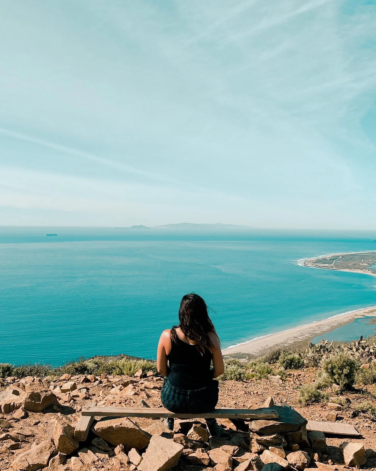 𝙬𝙮𝙖? ♡ 

Meditating on a cliff overlooking the ocean is my perfect reset for the week ahead.

Whatcha up to on this fine Sunday?

#reiki #reikihealing #healingvibes #lightworker #selfcare #thousandoaks #malibu #westlakevilliage #healingevent #high