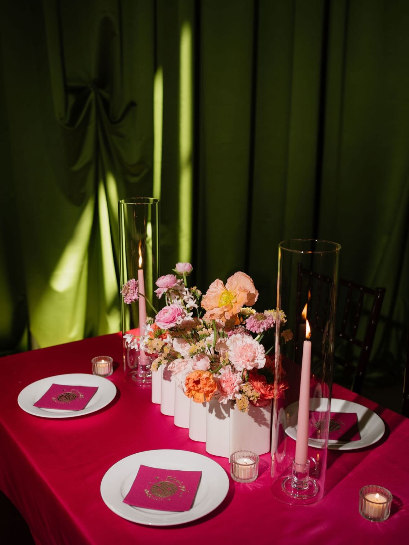 guest tables- but make it fashion 📸🪩

@renphoto_sc