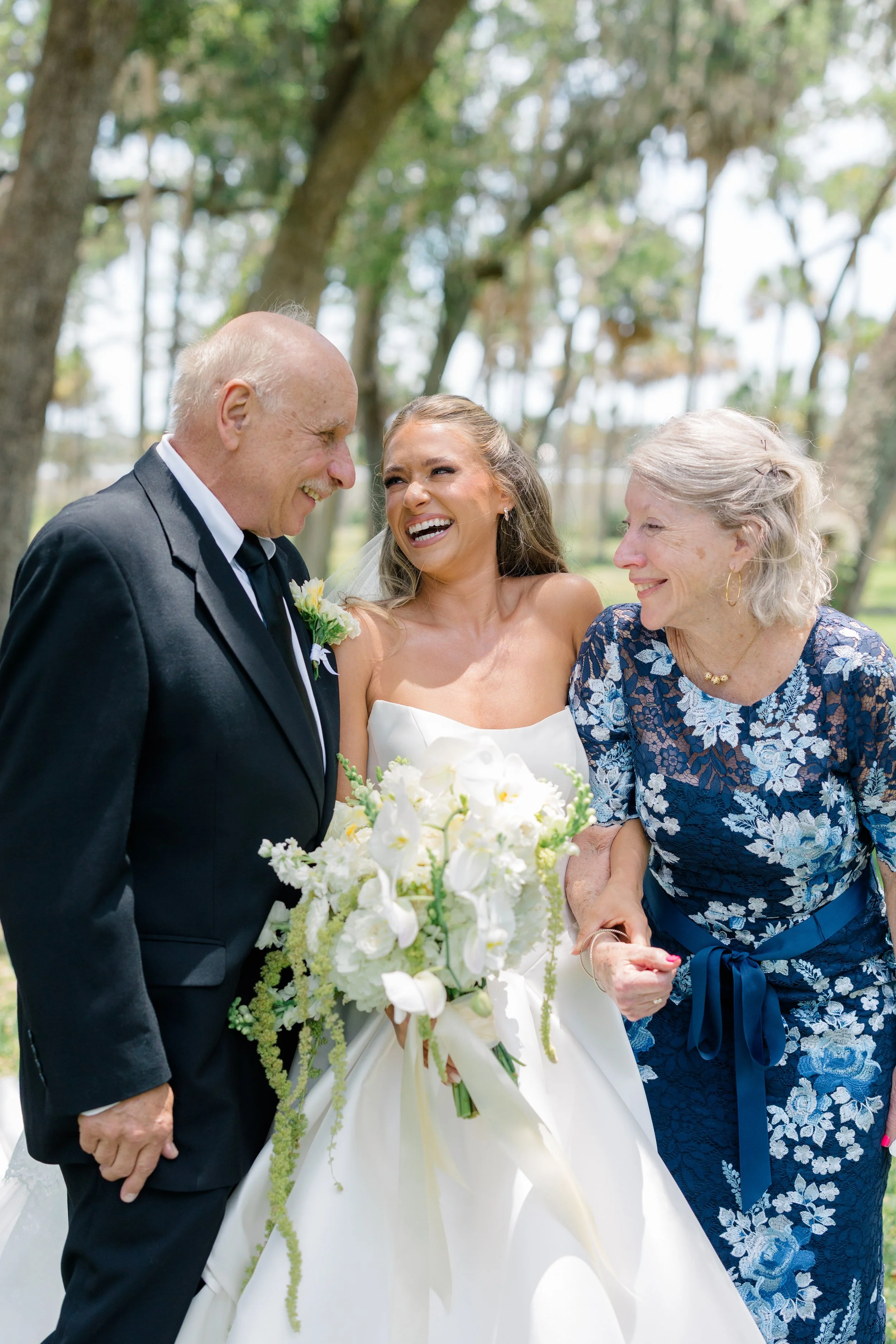 christy_&_greg_wedding_portraits-37.jpg