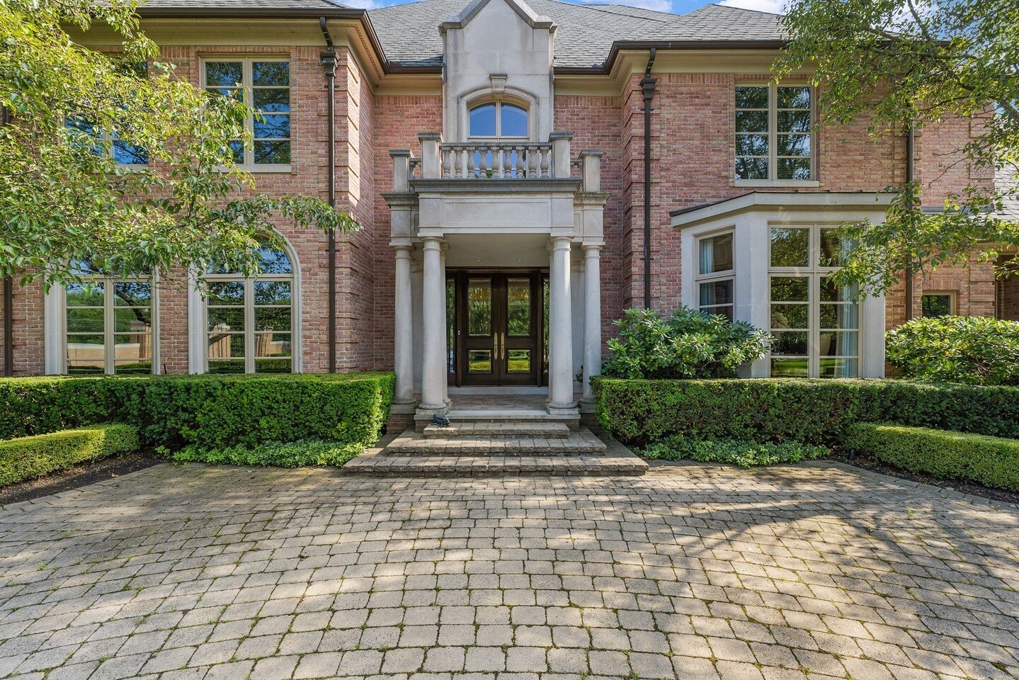 Summer's Just Around the Corner | Check Out This Gorgeous Pool &amp; Patio⁠
⁠
19600 Westchester Drive, Clinton Twp.⁠
7,672 SF | 5 BED | 6.2 BATH | $1,699,000⁠
⁠
Luxurious living awaits in this prestigious estate, nestled in Manchester Estates. Design