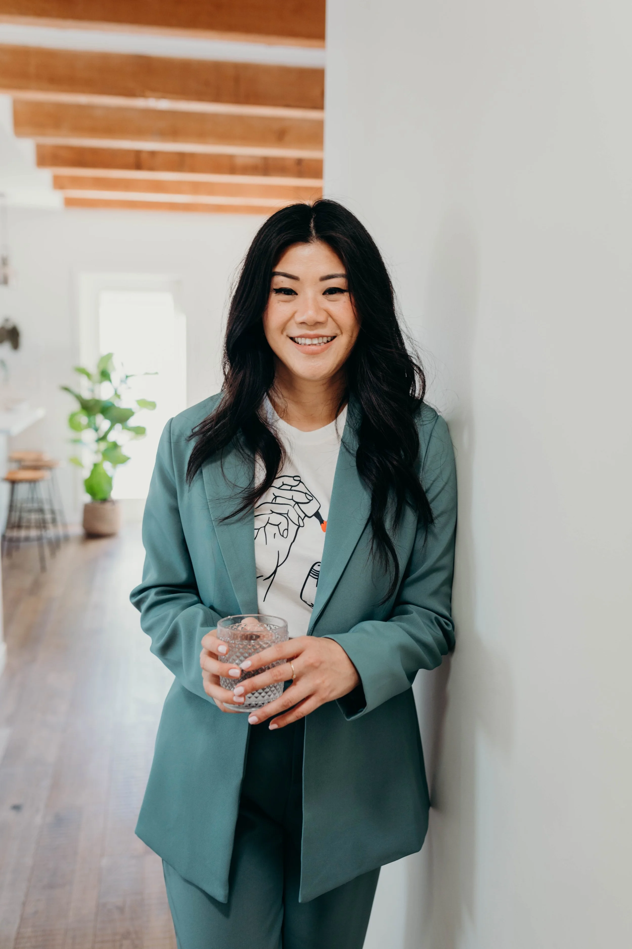 Asian American therapist providing culturally responsive therapy online