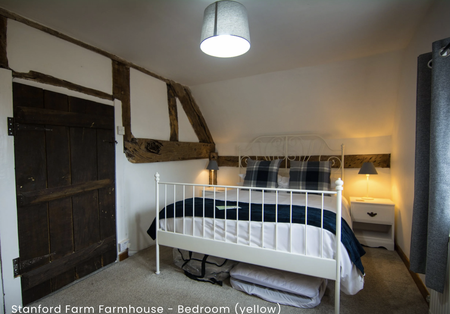 Retreat Accommodation - Kingsize Room - Farmhouse - 2 Available