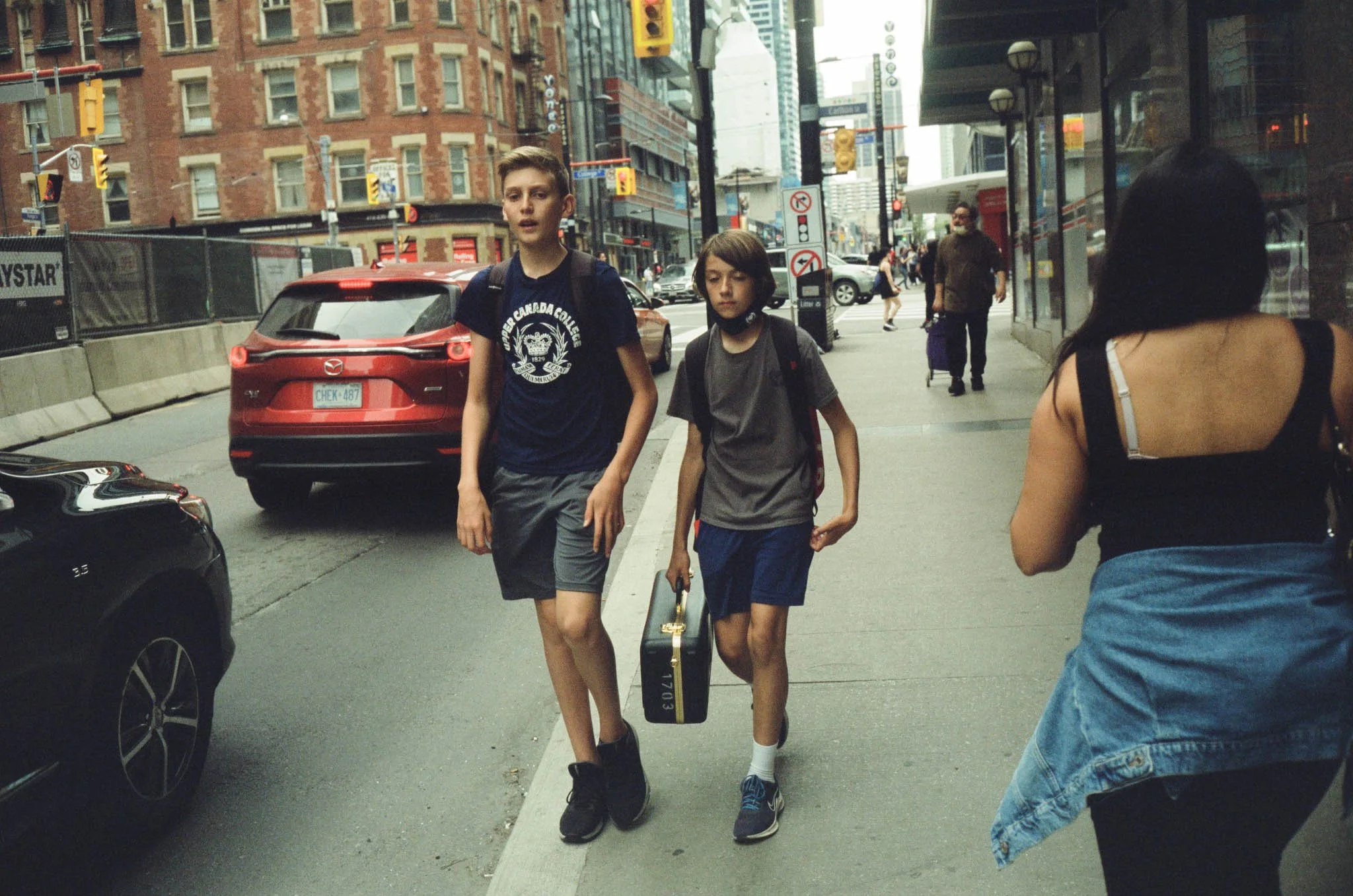 Devic Fotos | Toronto Candid Photographer-3.JPG