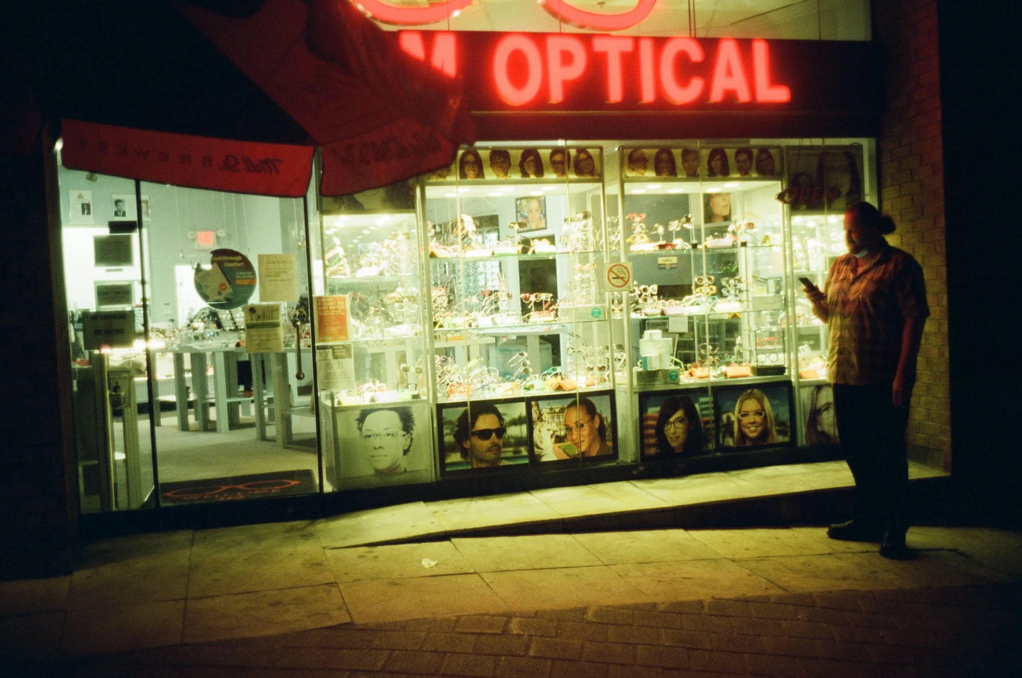 Devic Fotos | Toronto Candid Photographer-14.JPG