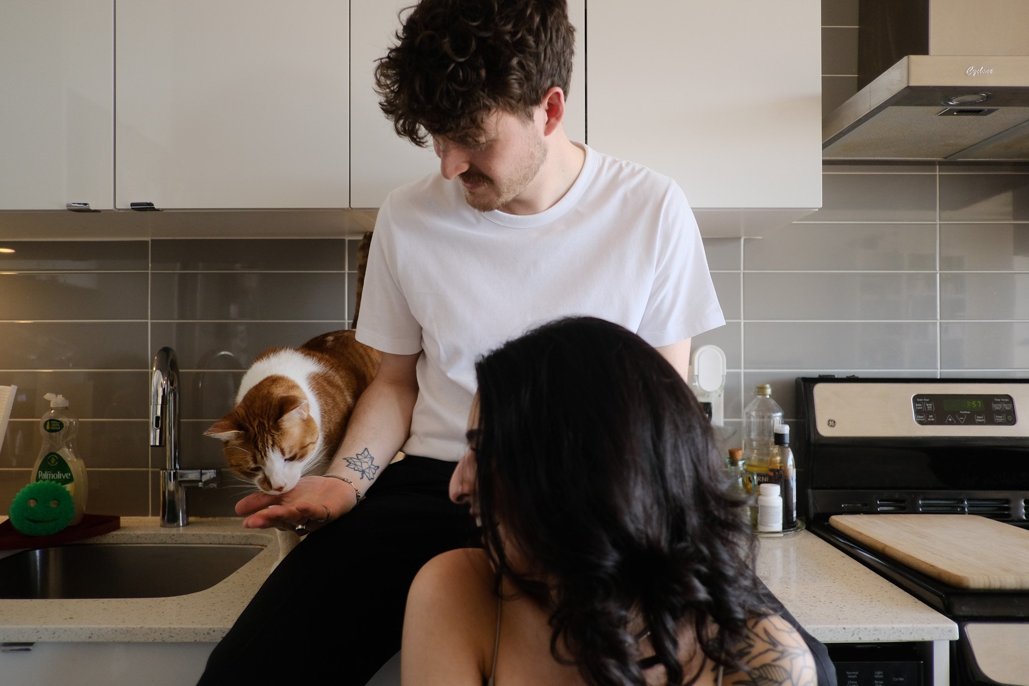 Devic Fotos | Downtown Toronto Engagement Photography