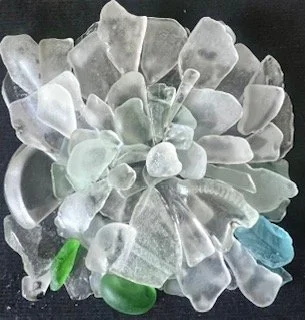 new white w green leaves.JPG