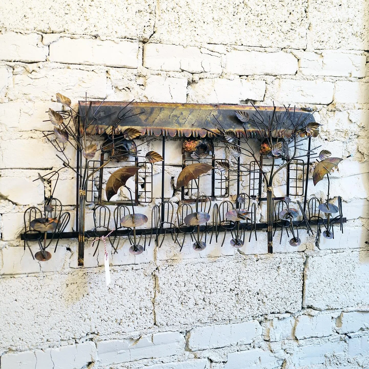 .
Can you hear the rustling of the leaves in this Curtis Jeré mid century modern café scene wall sculpture?
$145
14” x 33”
please call 804-355-7454 for more information
.
**We can neither help nor hold based on a direct mes