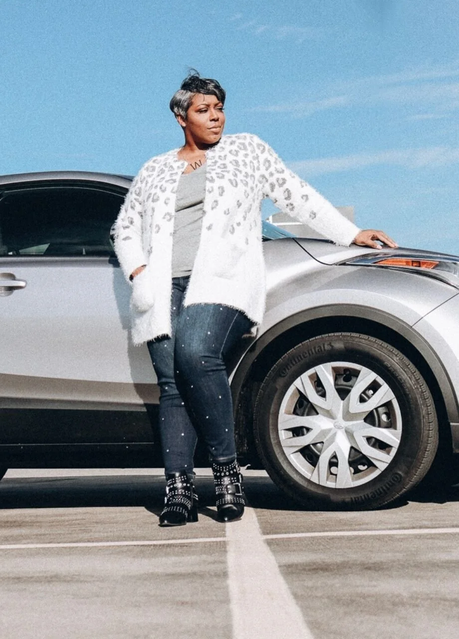 A Short Car Review From a Beauty Girl Who Knows Nothing About Cars (*winks* but I can drive!)