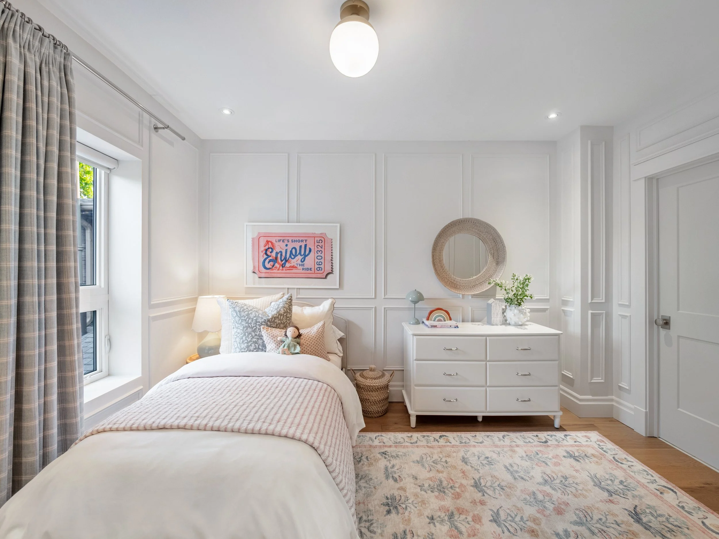 47 Langley Ave-39.jpg