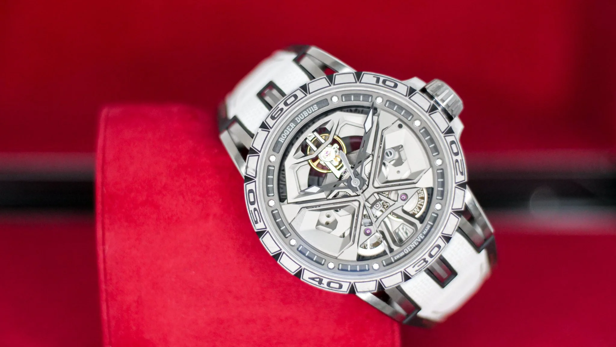 Roger Dubuis Excalibur Spider Huracán