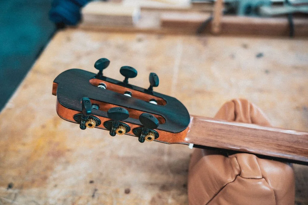 ©2025NicolasBourdeau,photographe.Tousdroitsréservés_Laurent_Blais_Luthier__A9_3233.jpg