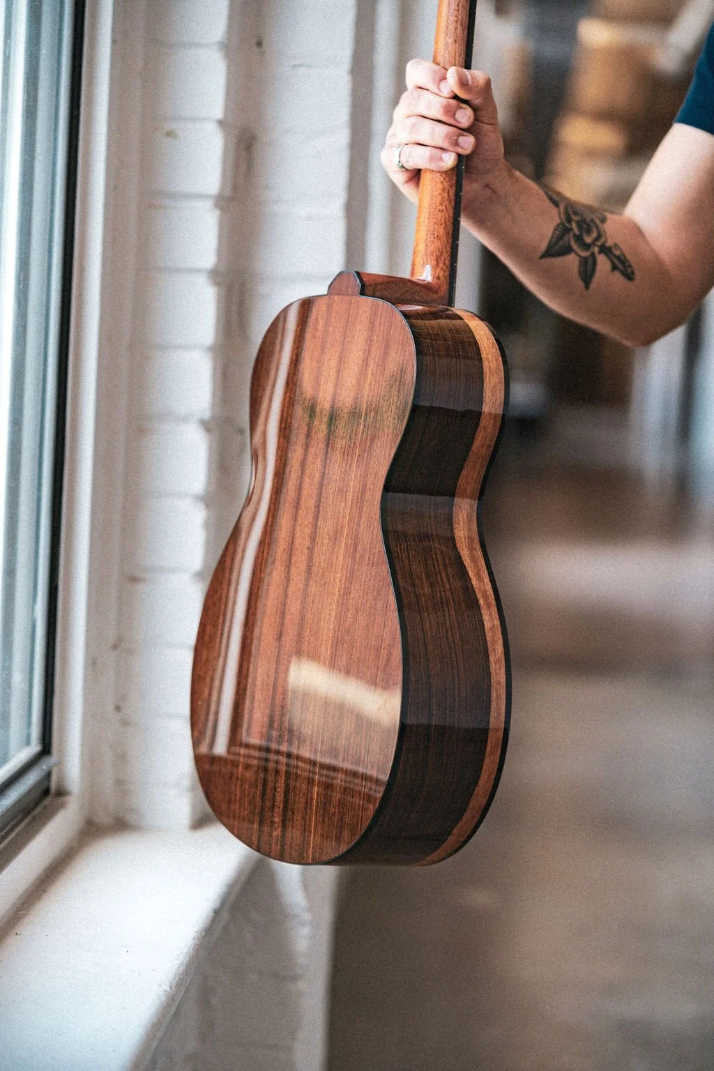 ©2025NicolasBourdeau,photographe.Tousdroitsréservés_Laurent_Blais_Luthier__A9_3979.jpg