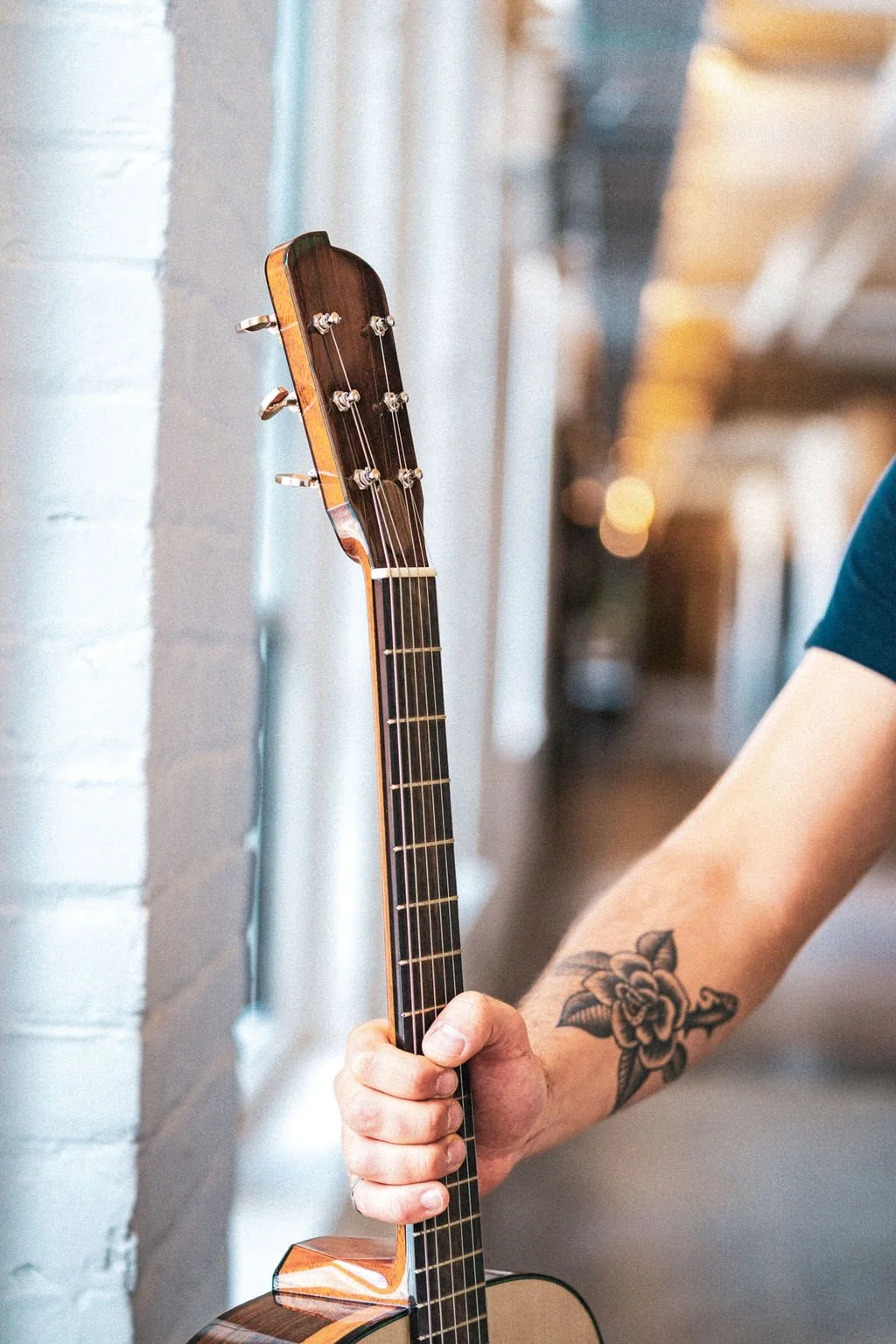 ©2025NicolasBourdeau,photographe.Tousdroitsréservés_Laurent_Blais_Luthier__A9_3973.jpg