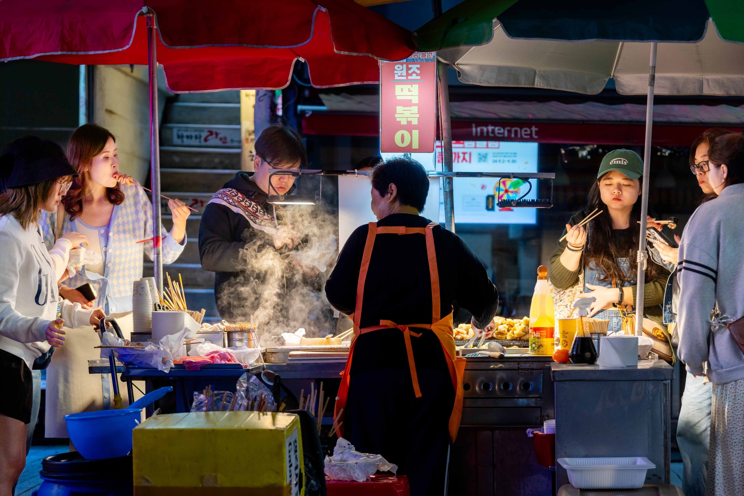 A7406126-HDR-Busan Dumpling Vendor Back.jpg
