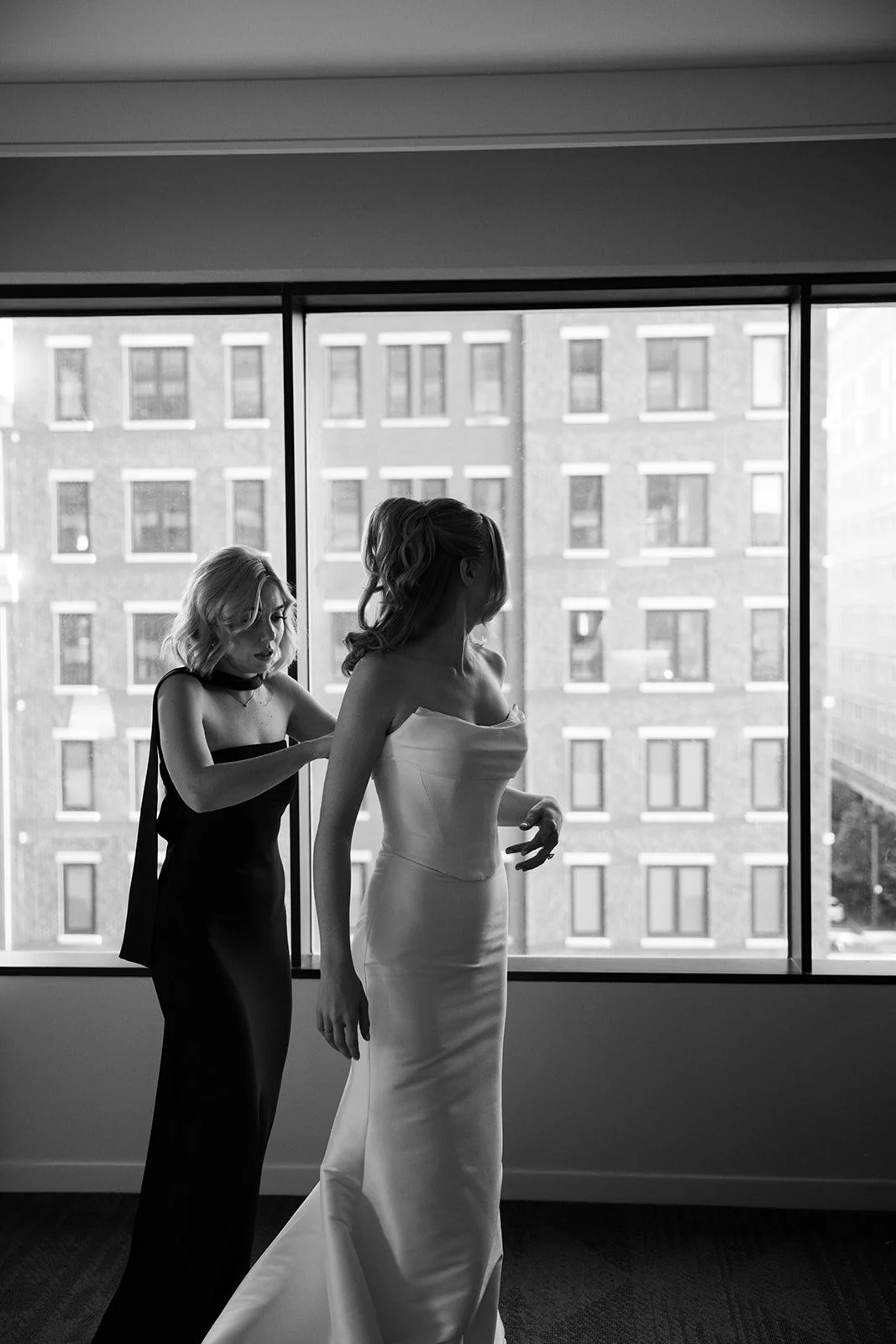 LaurenBellamyPhoto_T+C_Hance_Wedding_Sneaks_0023.jpg