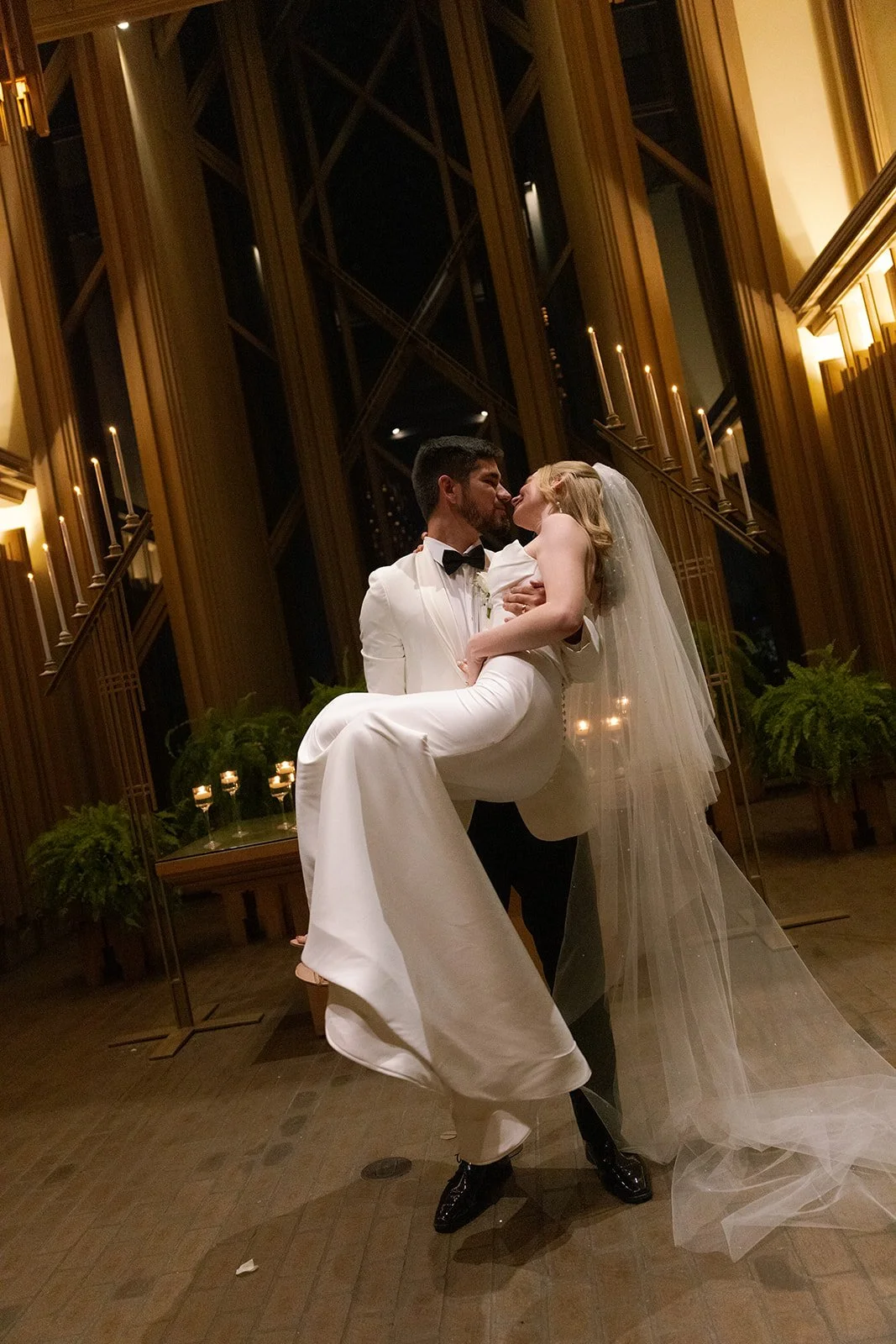 LaurenBellamyPhoto_T+C_Hance_Wedding_Sneaks_0079.jpg