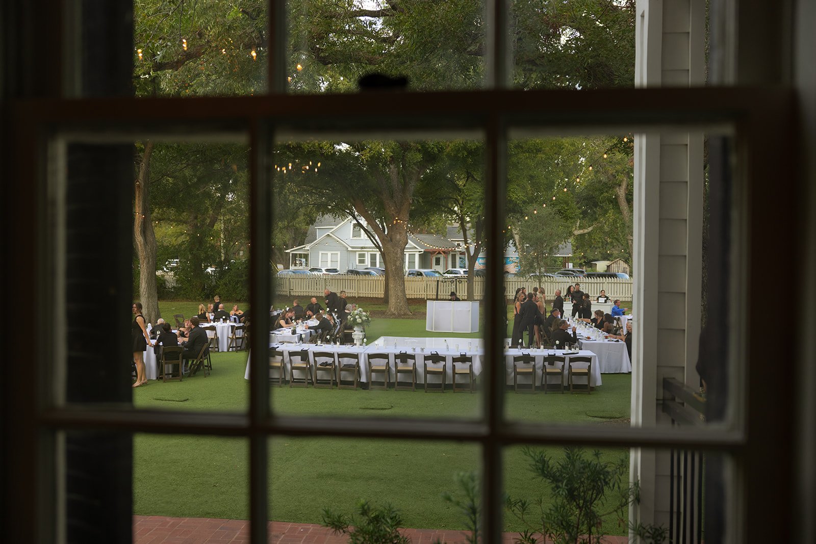 LaurenBellamyPhoto_L+T_Rambeau_Wedding__0402.jpg
