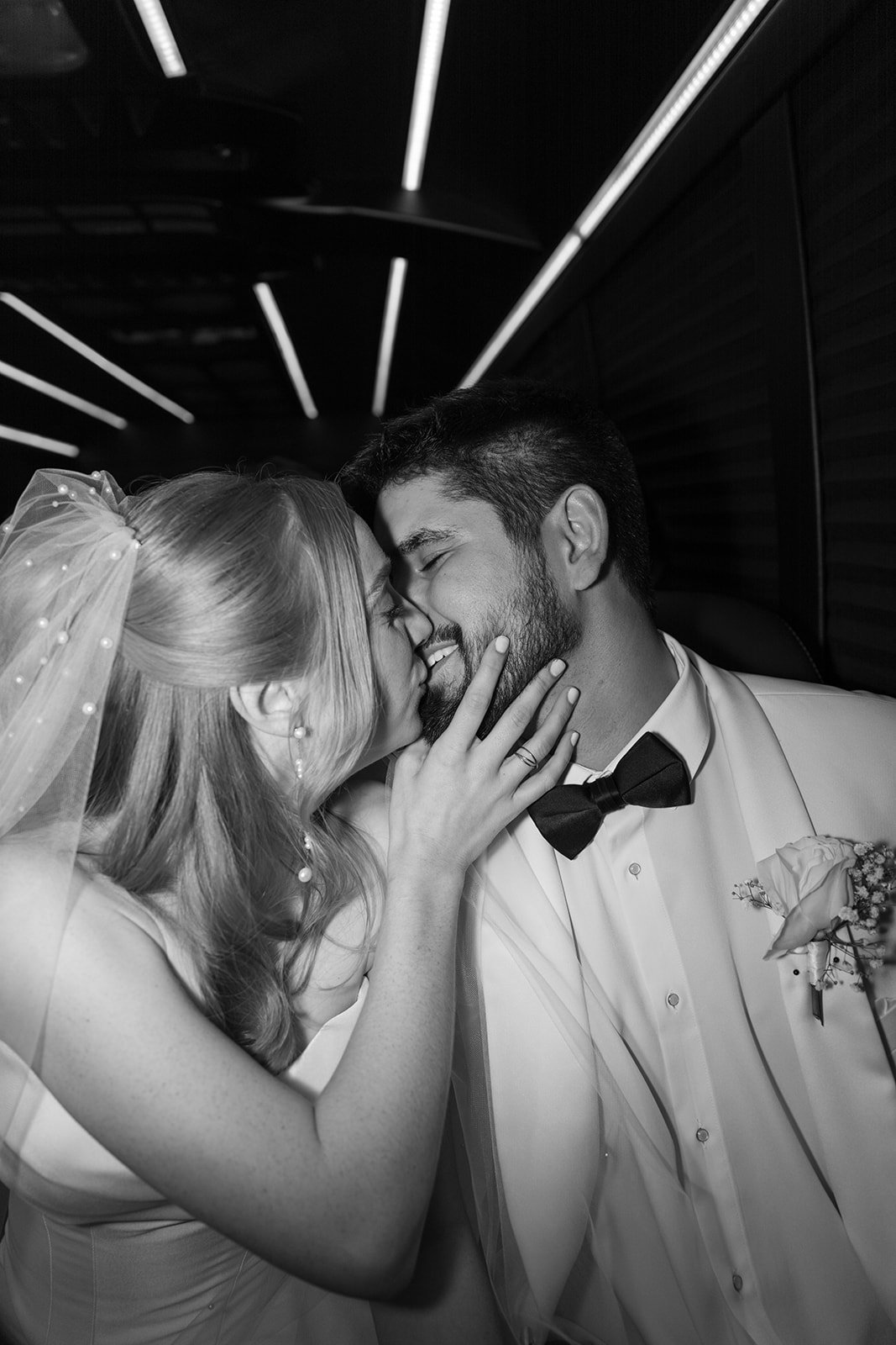 LaurenBellamyPhoto_T+C_Hance_Wedding_Sneaks_0085.jpg