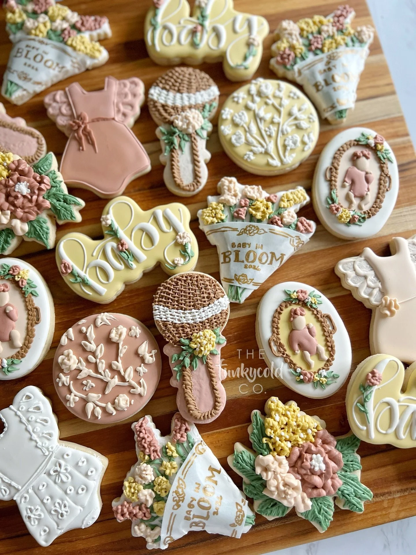 Soft details for a sweet blooming baby shower! 

#funkycoldco #babyinbloom #decoratedcookies #fyp #cookies