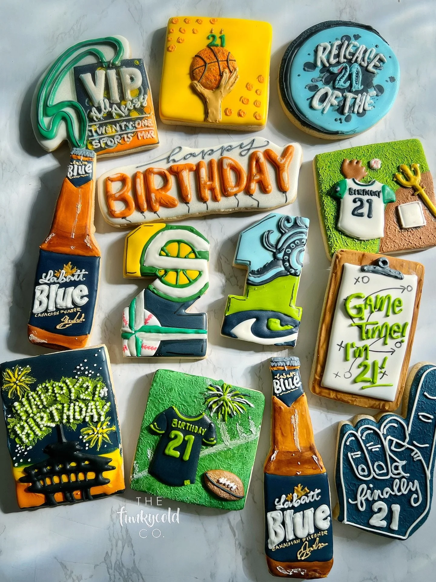 When your roots are in Seattle, but you&rsquo;re schooling and turn 21 in NYC, you raise a @labattusa to celebrate! 
&bull;
[Example of Design Level III : Bougie Baker] 
&bull;
#funkycoldco #seahawks #mariners #kraken #seattle