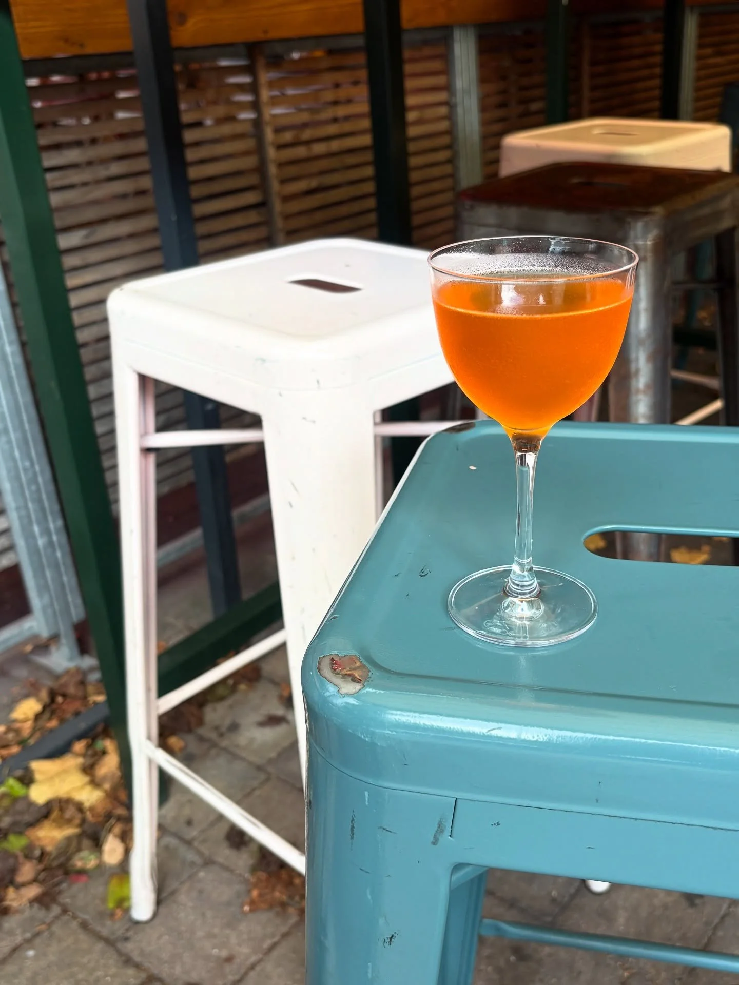 Naked and famous- del maguey vida mezcal, aperol, yellow chartreuse and lime
#manchesterfood #manchesterfoodie #cocktailbar #happyhour #didsburyfood