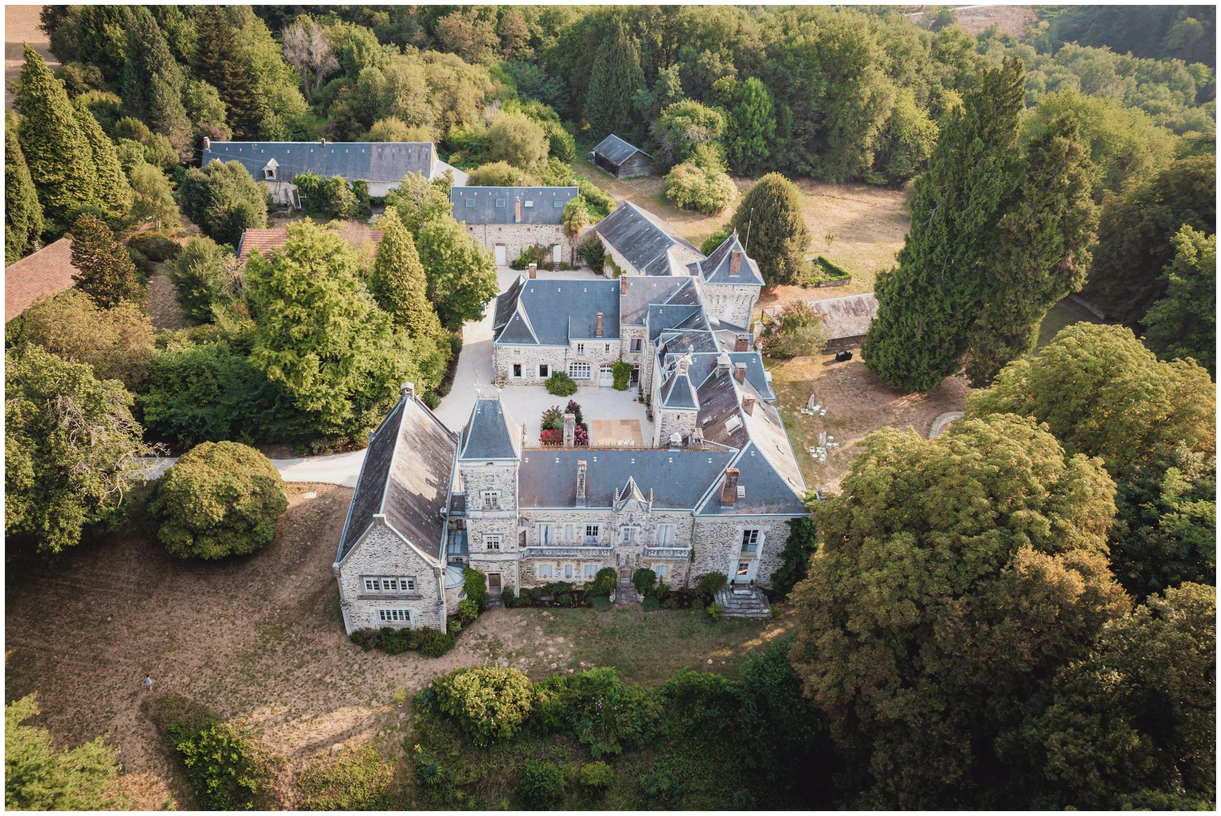 Chateau_D'Oche_Wedding_01.JPG