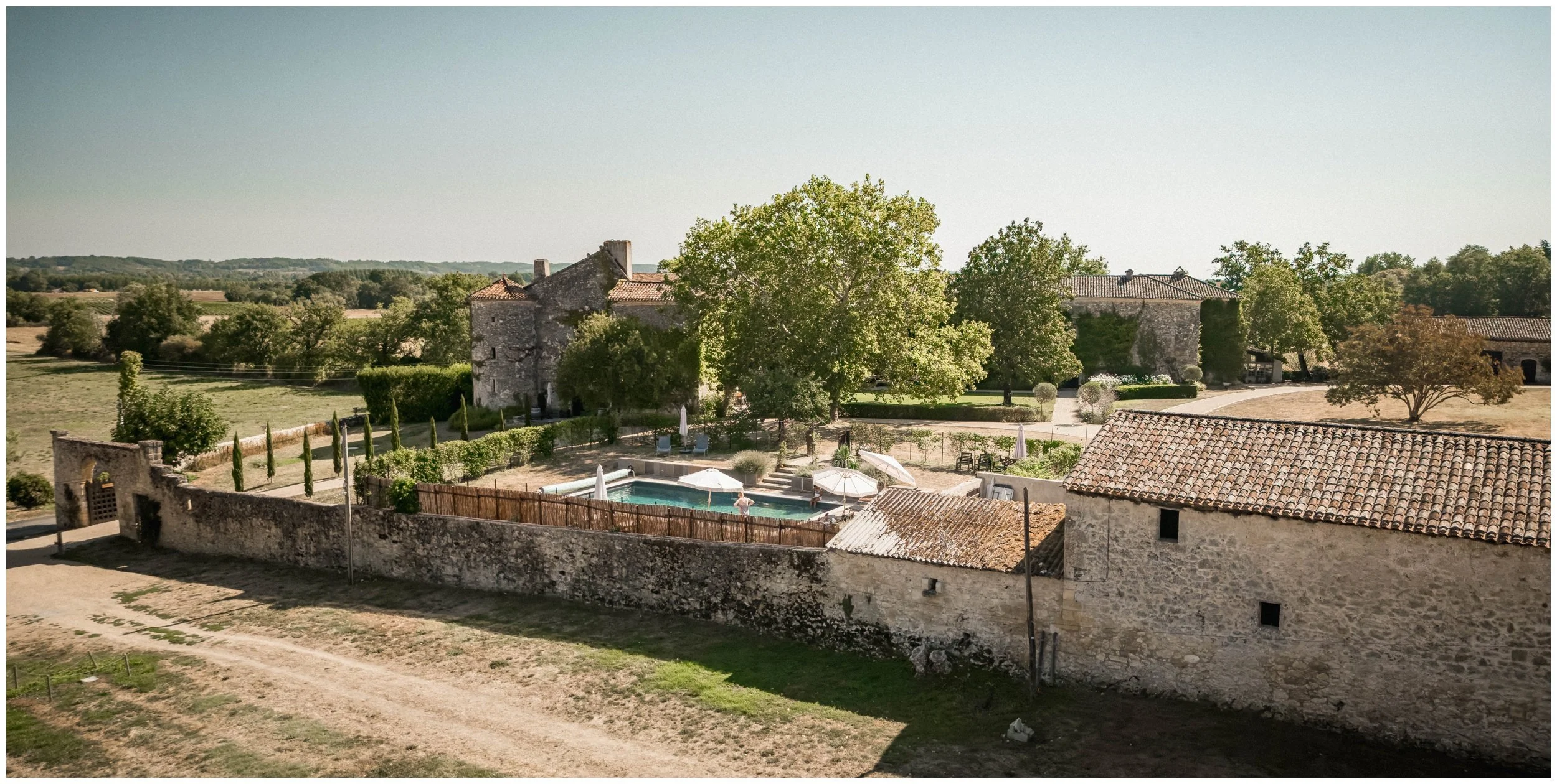 Firehorse_Chateau_Rigaud_003.JPG