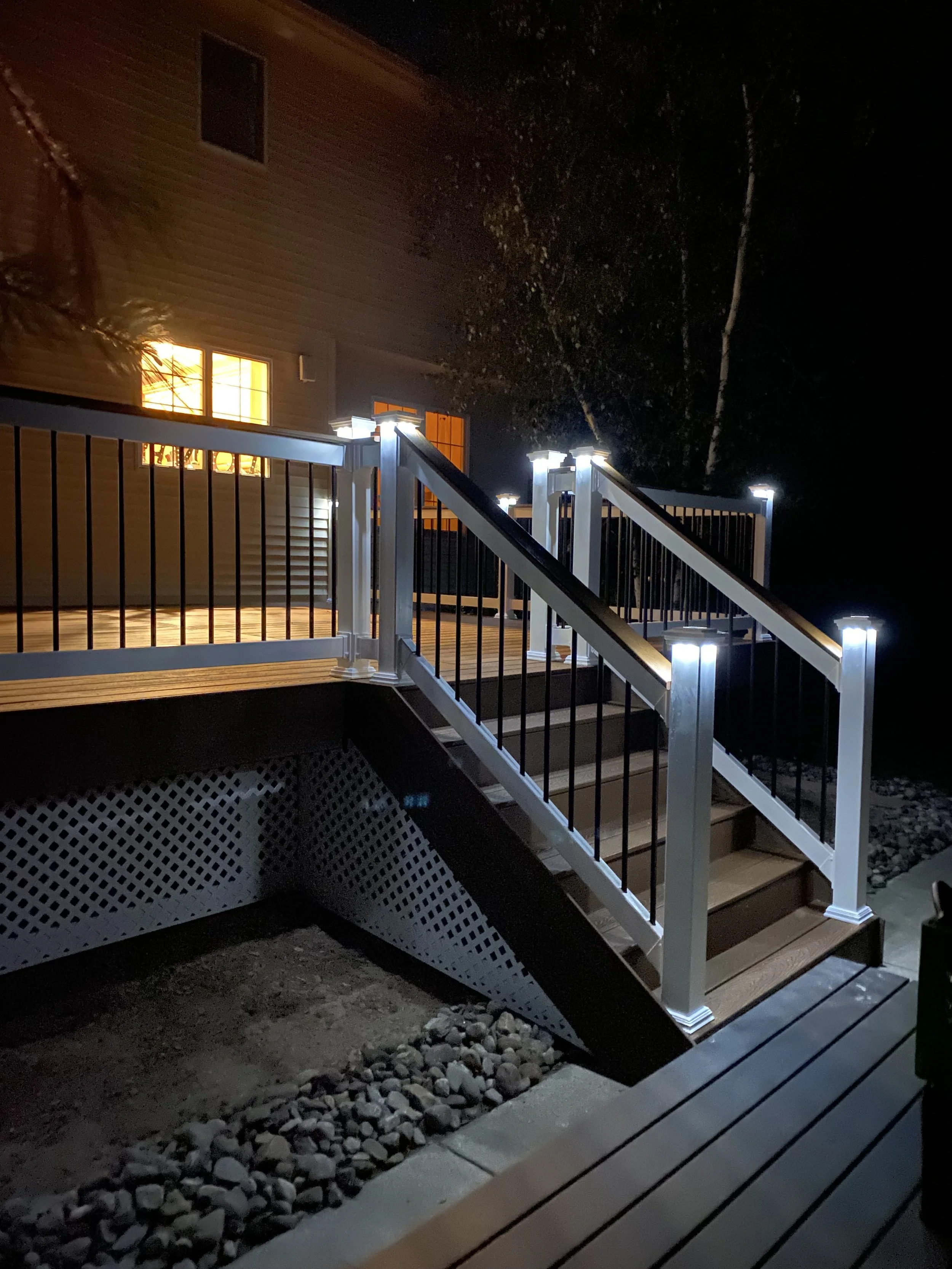 Santucci - Moneyshot (1).jpg