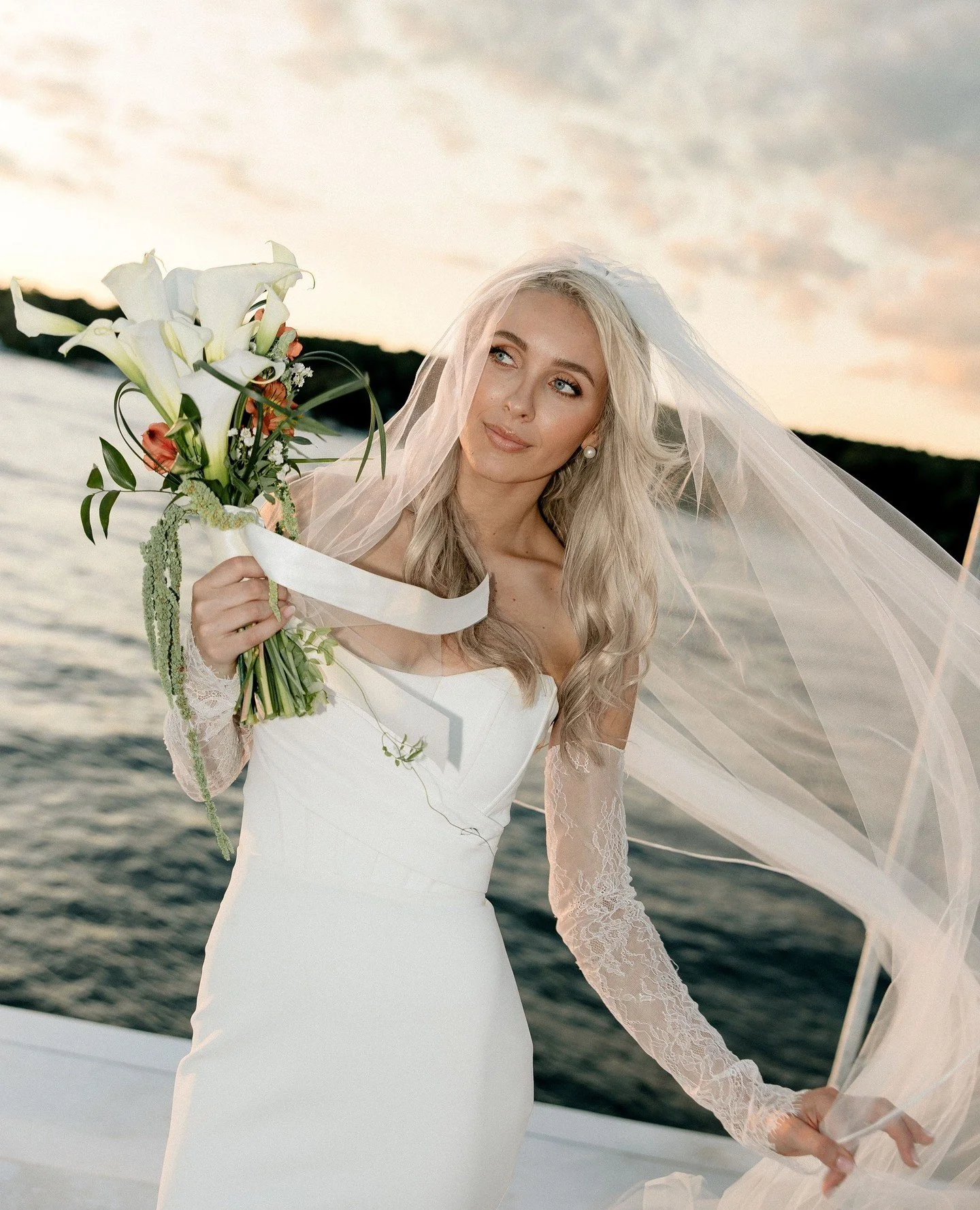More from @tayraeamann 's beautiful day, wearing our WW23185 gown. 🤍⁠
⁠
Photo: @kaleighraephoto⁠
Video: @hellodarlingfilms⁠
Dress: @missrubyboutique⁠
Hair: @studionine.19⁠
MUA: @beauticianzillas⁠
Florist: @treasurehut_flowers