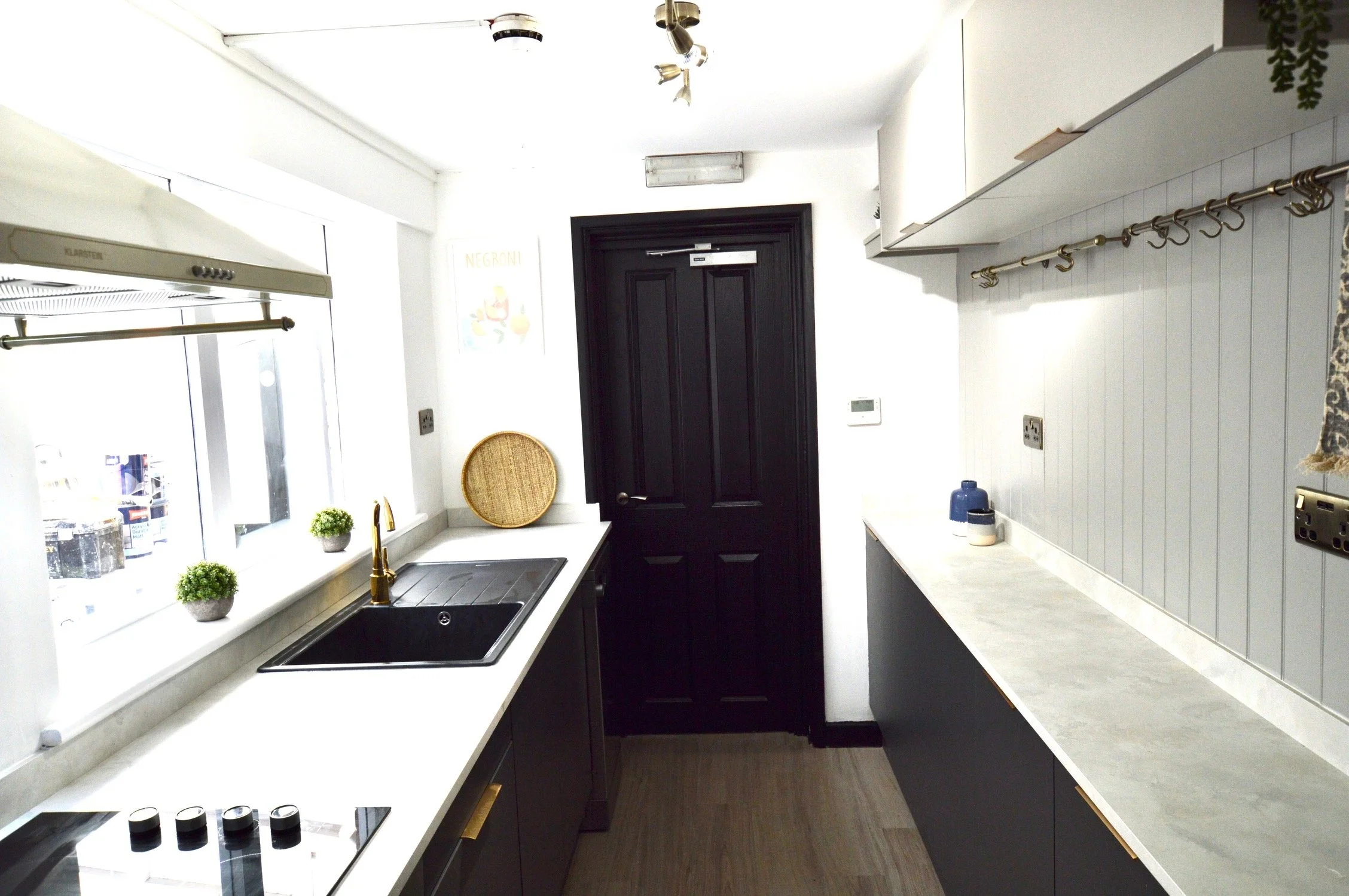 36 - Kitchen 1.jpg