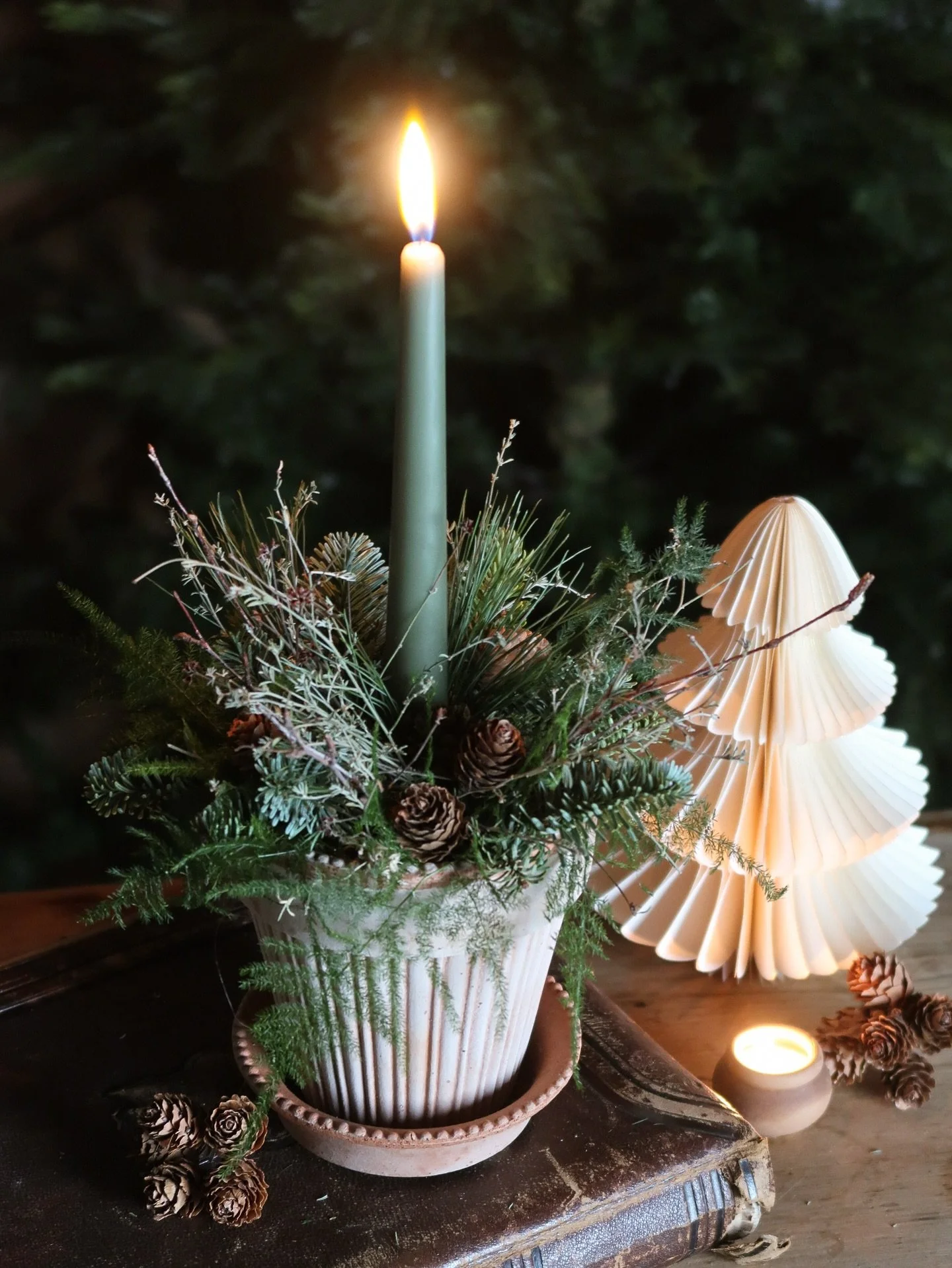 The November Kits 🌲 are now available to order for delivery throughout the month (simply choose your delivery date when asked). We curated a collection of kits for you to style in your home or send as a special gift - tablescaping trios, wintery hel