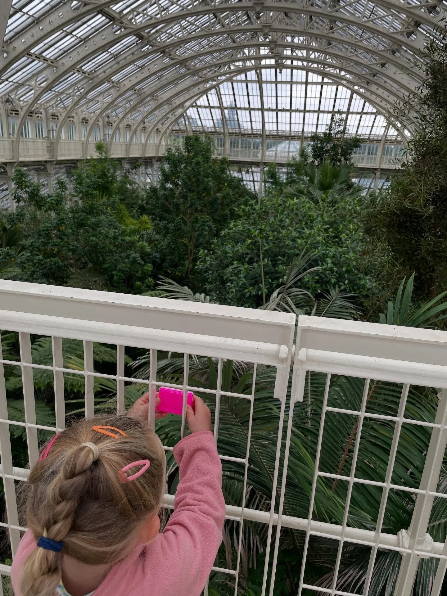 Amazing day out with Izzy @kewgardens 🌲🌸